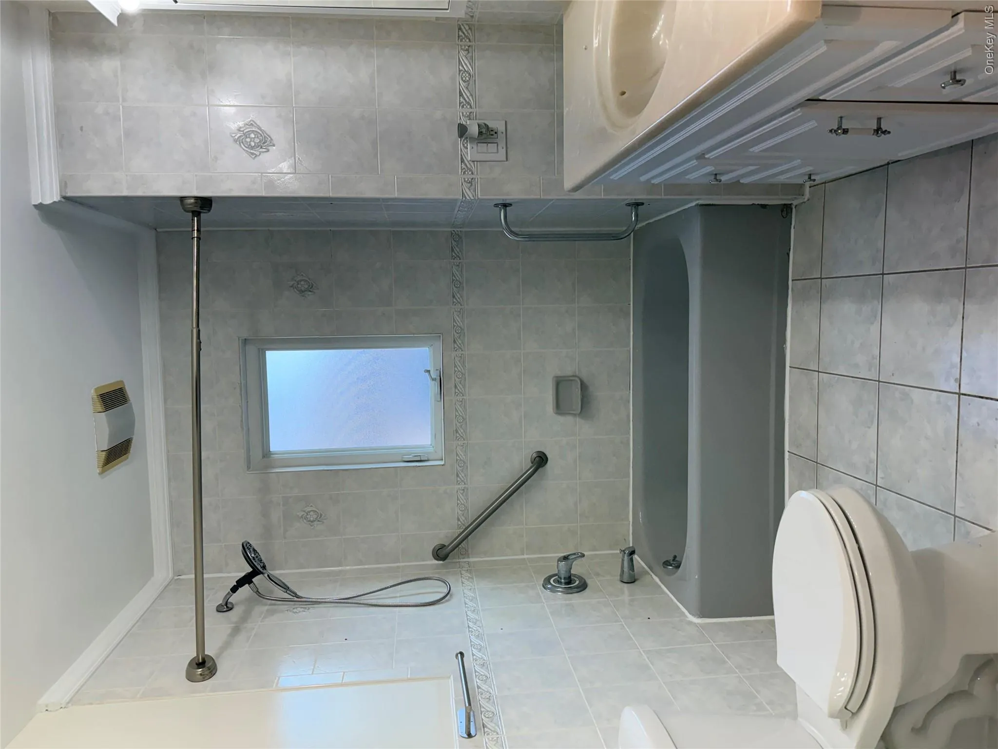 250 Rutherford Avenue, Oyster Bay, NY, 4 Bedrooms Bedrooms, 6 Rooms Rooms,2 BathroomsBathrooms,Residential Lease,For Rent,Rutherford,0,979164 250 Rutherford Avenue, Oyster Bay, NY, 4 Bedrooms Bedrooms, 6 Rooms Rooms,2 BathroomsBathrooms,Residential Lease,For Rent,Rutherford,0,979164