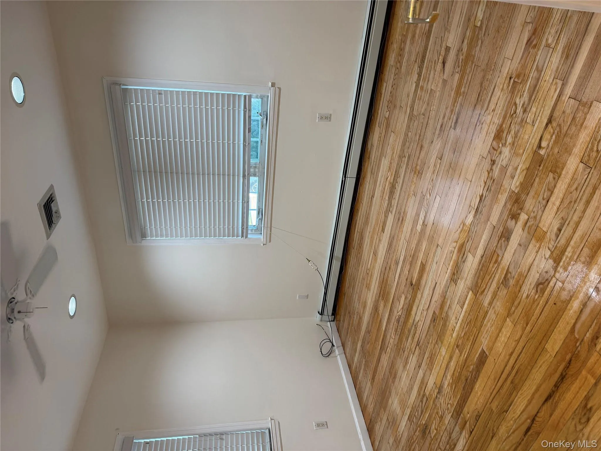 250 Rutherford Avenue, Oyster Bay, NY, 4 Bedrooms Bedrooms, 6 Rooms Rooms,2 BathroomsBathrooms,Residential Lease,For Rent,Rutherford,0,979164 250 Rutherford Avenue, Oyster Bay, NY, 4 Bedrooms Bedrooms, 6 Rooms Rooms,2 BathroomsBathrooms,Residential Lease,For Rent,Rutherford,0,979164