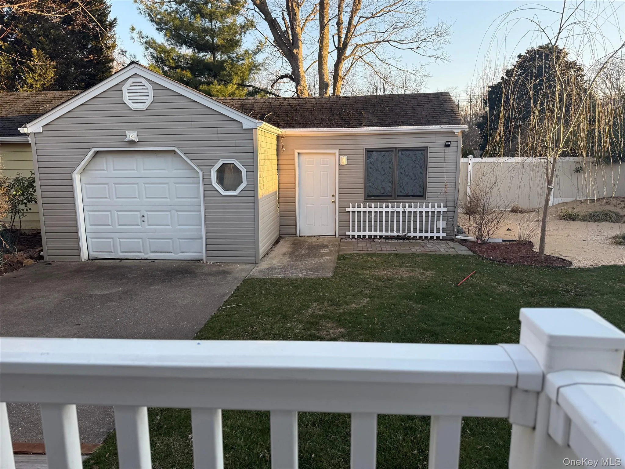 250 Rutherford Avenue, Oyster Bay, NY, 4 Bedrooms Bedrooms, 6 Rooms Rooms,2 BathroomsBathrooms,Residential Lease,For Rent,Rutherford,0,979164 250 Rutherford Avenue, Oyster Bay, NY, 4 Bedrooms Bedrooms, 6 Rooms Rooms,2 BathroomsBathrooms,Residential Lease,For Rent,Rutherford,0,979164