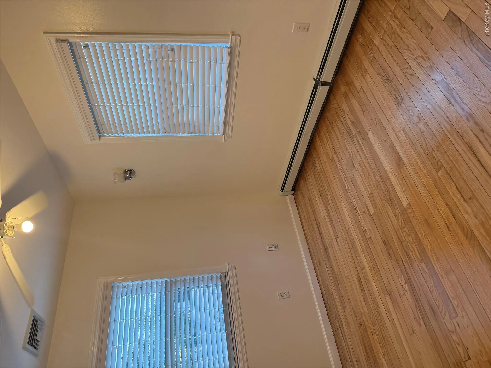 250 Rutherford Avenue, Oyster Bay, NY, 4 Bedrooms Bedrooms, 6 Rooms Rooms,2 BathroomsBathrooms,Residential Lease,For Rent,Rutherford,0,979164 250 Rutherford Avenue, Oyster Bay, NY, 4 Bedrooms Bedrooms, 6 Rooms Rooms,2 BathroomsBathrooms,Residential Lease,For Rent,Rutherford,0,979164