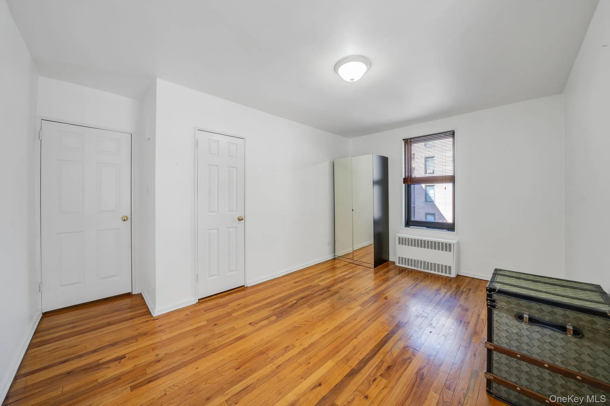 BR 1 with HW Floors BR 1 with HW Floors