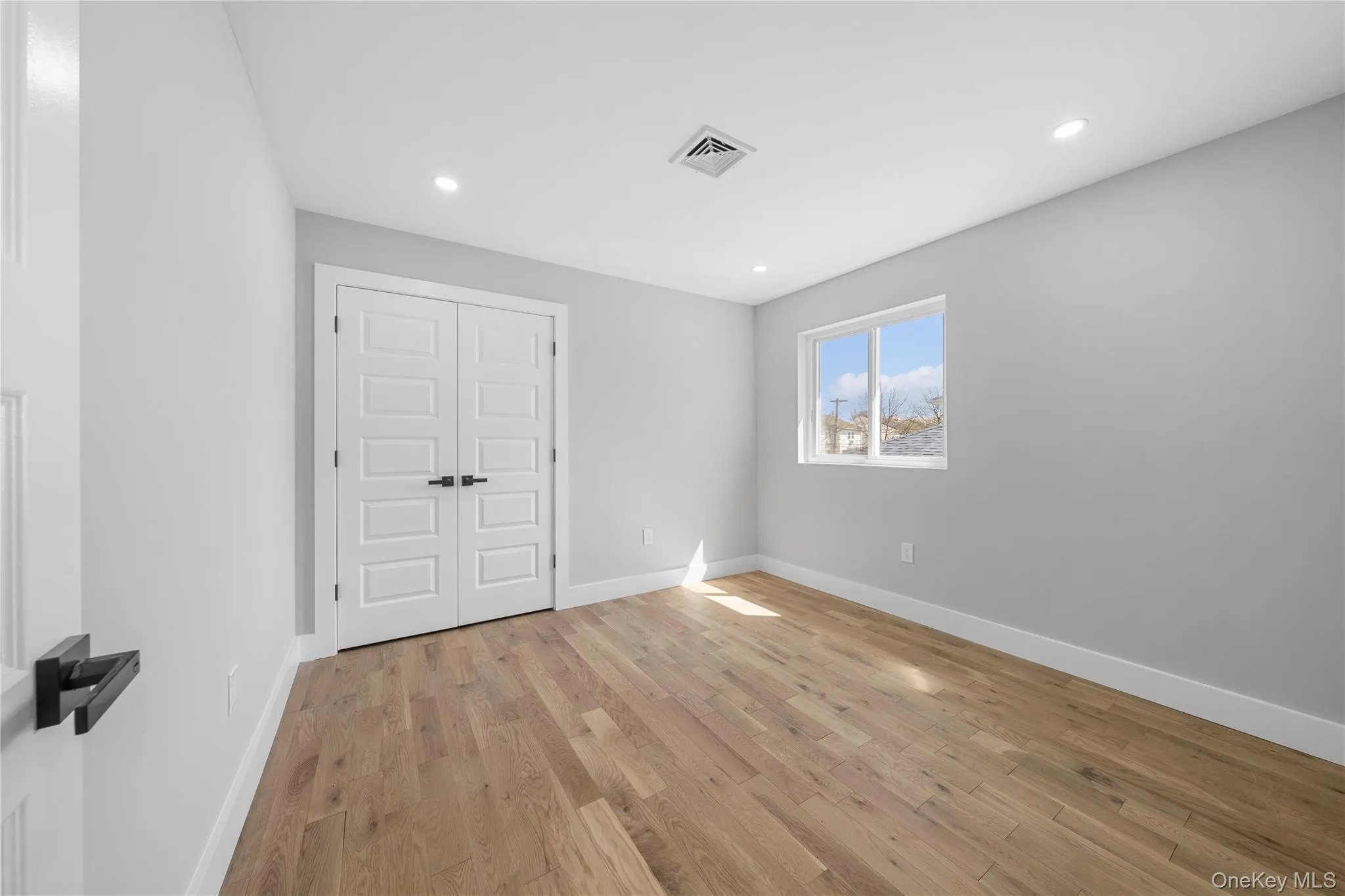 21916 141st Avenue, New York, NY, 4 Bedrooms Bedrooms, 6 Rooms Rooms,2 BathroomsBathrooms,Residential Lease,For Rent,141st,0,979171 21916 141st Avenue, New York, NY, 4 Bedrooms Bedrooms, 6 Rooms Rooms,2 BathroomsBathrooms,Residential Lease,For Rent,141st,0,979171