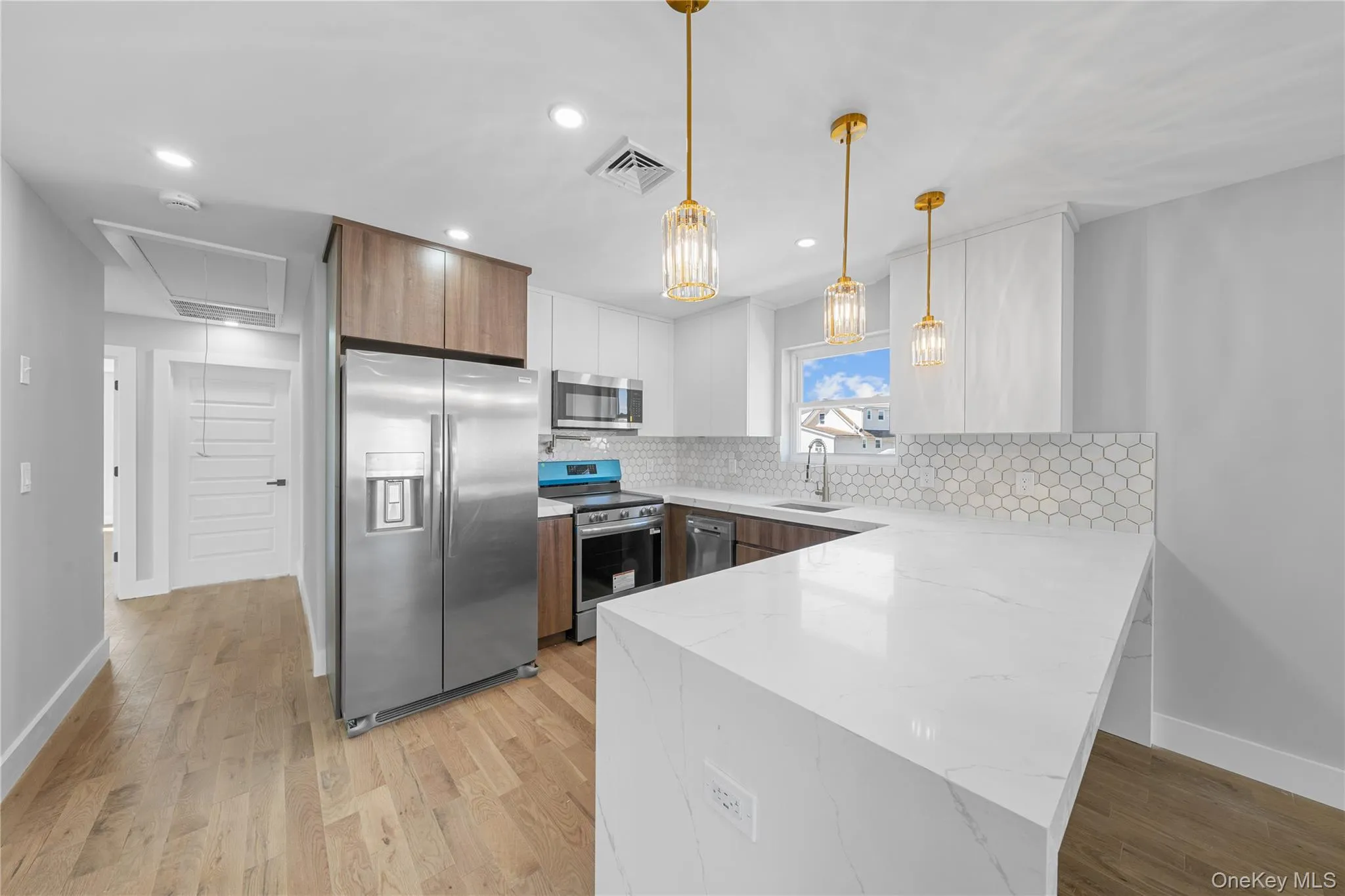 21916 141st Avenue, New York, NY, 4 Bedrooms Bedrooms, 6 Rooms Rooms,2 BathroomsBathrooms,Residential Lease,For Rent,141st,0,979171 21916 141st Avenue, New York, NY, 4 Bedrooms Bedrooms, 6 Rooms Rooms,2 BathroomsBathrooms,Residential Lease,For Rent,141st,0,979171