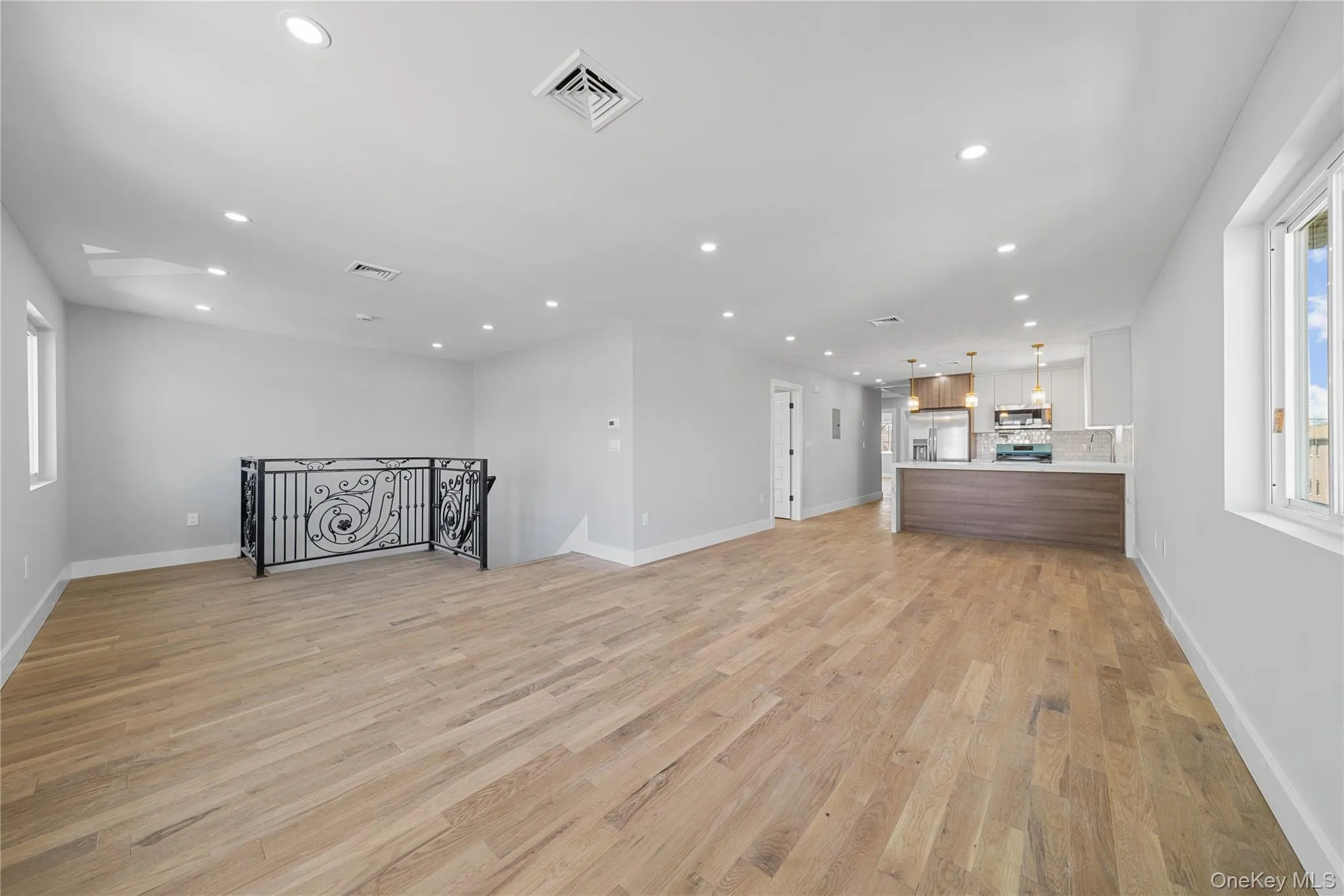 21916 141st Avenue, New York, NY, 4 Bedrooms Bedrooms, 6 Rooms Rooms,2 BathroomsBathrooms,Residential Lease,For Rent,141st,0,979171 21916 141st Avenue, New York, NY, 4 Bedrooms Bedrooms, 6 Rooms Rooms,2 BathroomsBathrooms,Residential Lease,For Rent,141st,0,979171