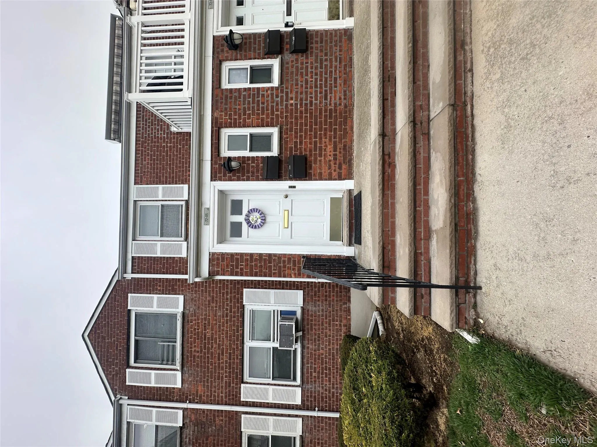 7205 Little Neck Parkway, New York, NY, 2 Bedrooms Bedrooms, 4 Rooms Rooms,1 BathroomBathrooms,Residential Lease,For Rent,Little Neck,0,979181 7205 Little Neck Parkway, New York, NY, 2 Bedrooms Bedrooms, 4 Rooms Rooms,1 BathroomBathrooms,Residential Lease,For Rent,Little Neck,0,979181