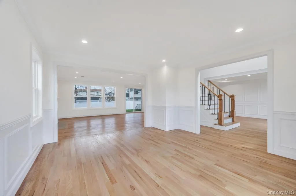 89 west Avenue, Oyster Bay, NY, 5 Bedrooms Bedrooms, 10 Rooms Rooms,4 BathroomsBathrooms,Residential,For Rent,west,0,979182 89 west Avenue, Oyster Bay, NY, 5 Bedrooms Bedrooms, 10 Rooms Rooms,4 BathroomsBathrooms,Residential,For Rent,west,0,979182