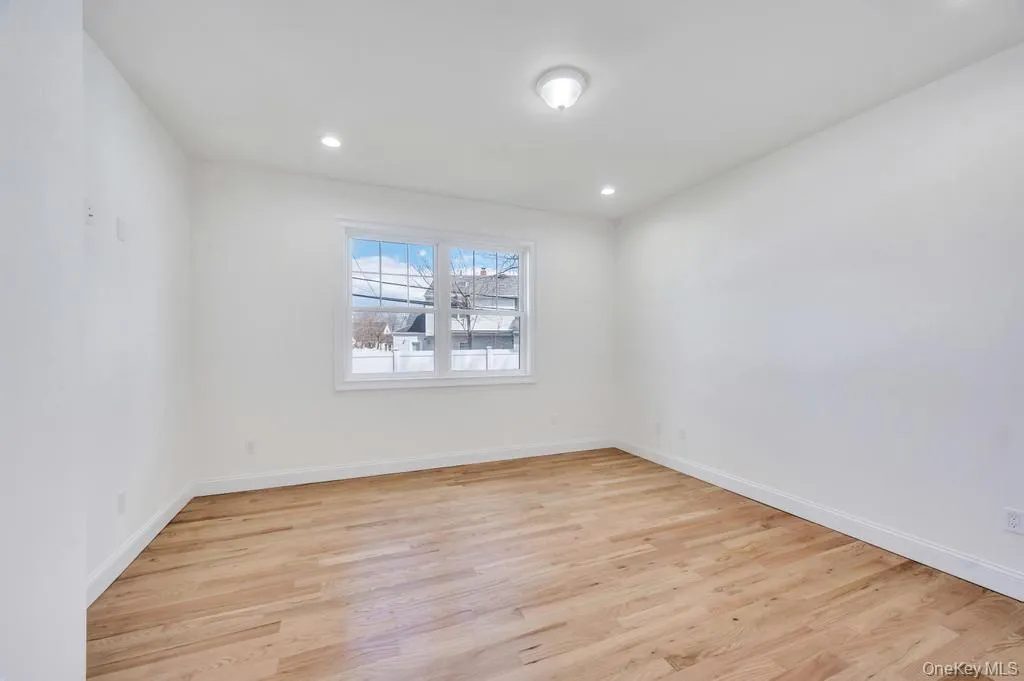 89 west Avenue, Oyster Bay, NY, 5 Bedrooms Bedrooms, 10 Rooms Rooms,4 BathroomsBathrooms,Residential,For Rent,west,0,979182 89 west Avenue, Oyster Bay, NY, 5 Bedrooms Bedrooms, 10 Rooms Rooms,4 BathroomsBathrooms,Residential,For Rent,west,0,979182