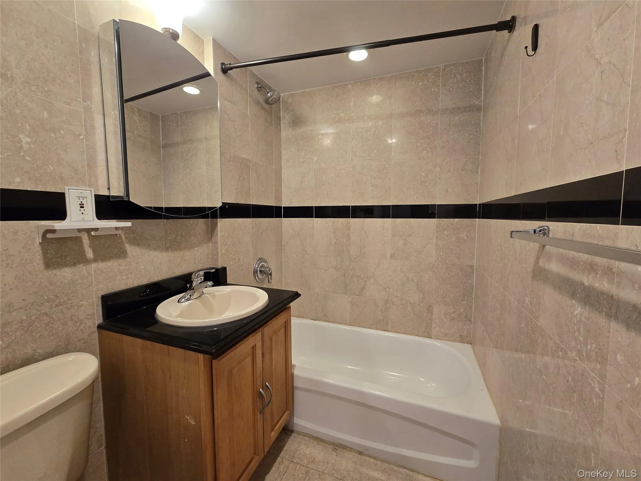 8371 116th Street, New York, NY, 1 Bedroom Bedrooms, 4 Rooms Rooms,1 BathroomBathrooms,Residential Lease,For Rent,116th,0,979184 8371 116th Street, New York, NY, 1 Bedroom Bedrooms, 4 Rooms Rooms,1 BathroomBathrooms,Residential Lease,For Rent,116th,0,979184