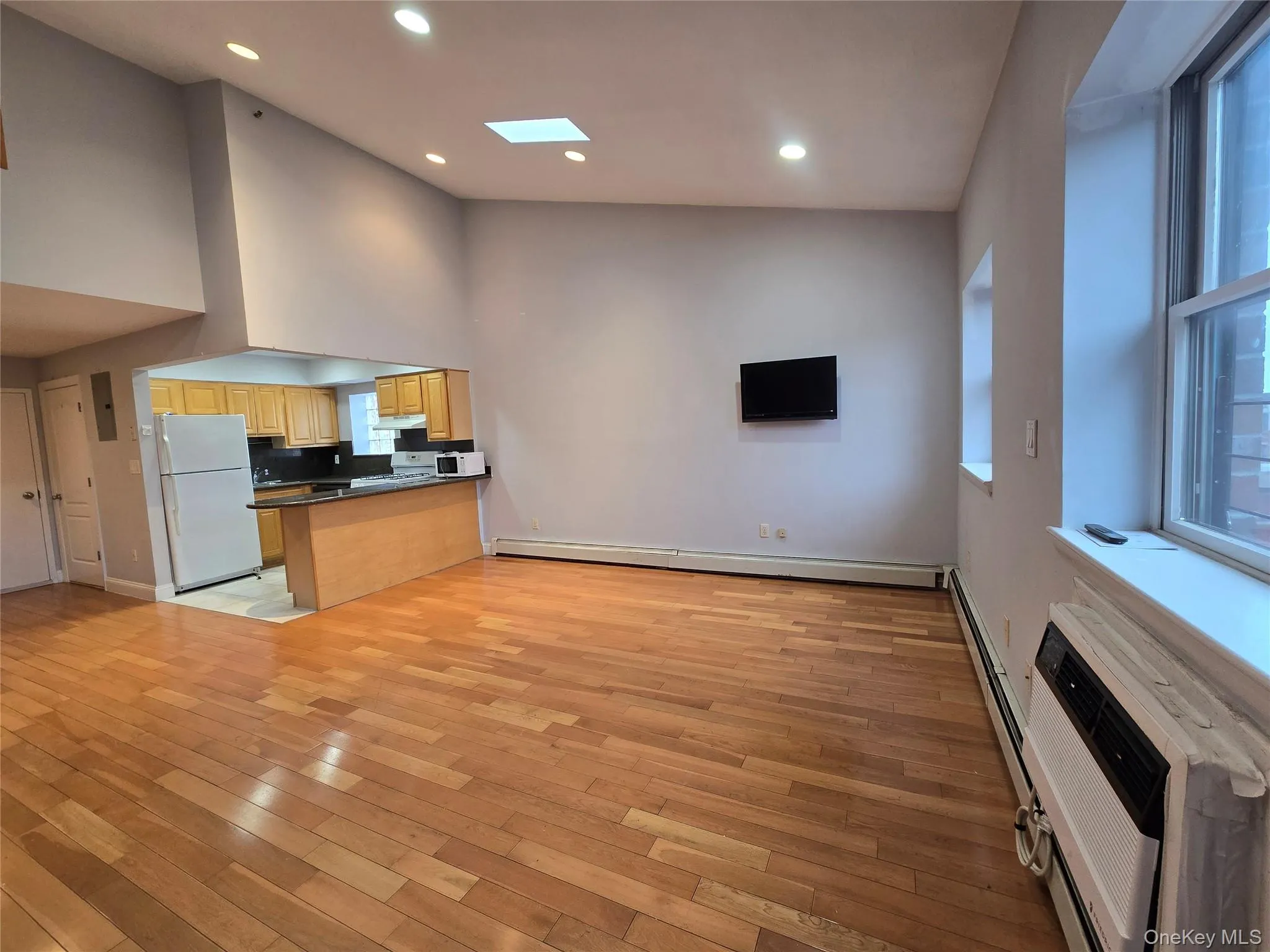 8371 116th Street, New York, NY, 1 Bedroom Bedrooms, 4 Rooms Rooms,1 BathroomBathrooms,Residential Lease,For Rent,116th,0,979184 8371 116th Street, New York, NY, 1 Bedroom Bedrooms, 4 Rooms Rooms,1 BathroomBathrooms,Residential Lease,For Rent,116th,0,979184