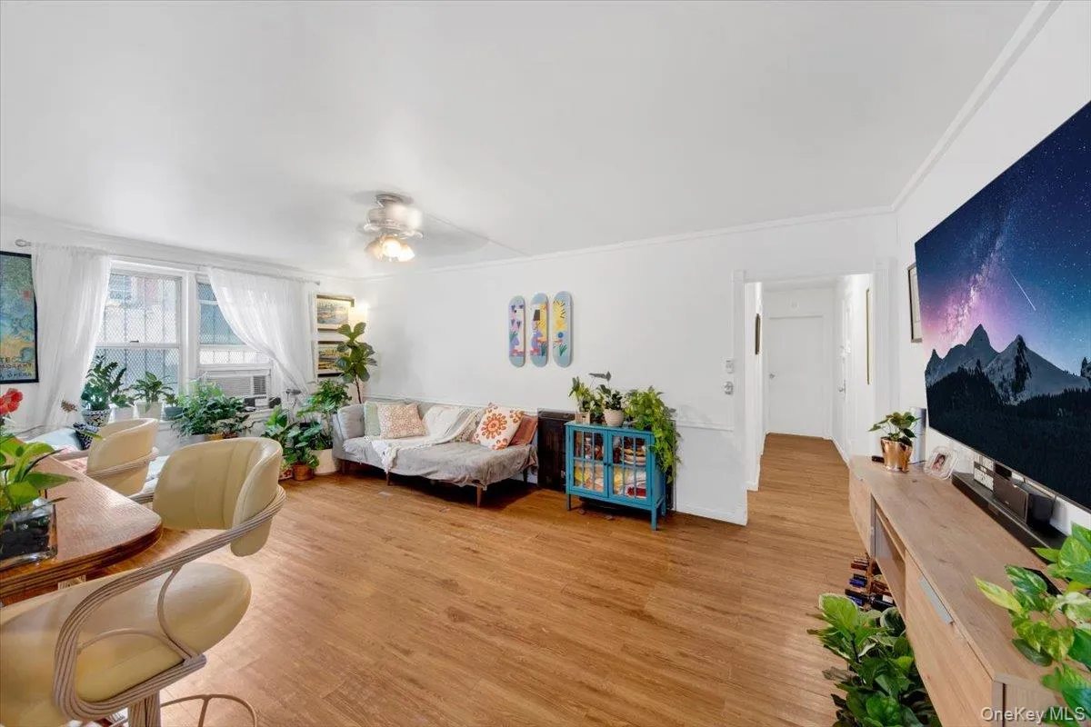 2630 Kingsbridge Terrace, New York, NY, 3 Bedrooms Bedrooms, 7 Rooms Rooms,2 BathroomsBathrooms,Residential Lease,For Rent,Kingsbridge,0,979191 2630 Kingsbridge Terrace, New York, NY, 3 Bedrooms Bedrooms, 7 Rooms Rooms,2 BathroomsBathrooms,Residential Lease,For Rent,Kingsbridge,0,979191