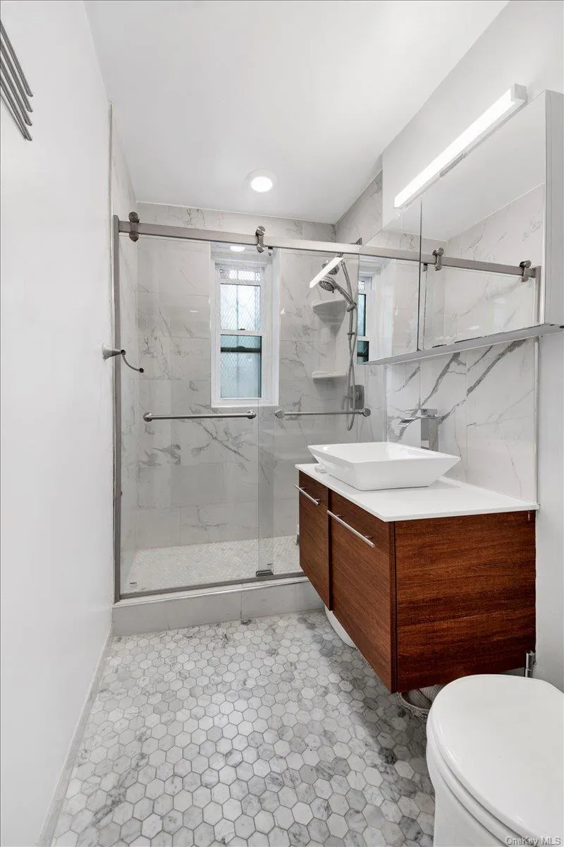 2630 Kingsbridge Terrace, New York, NY, 3 Bedrooms Bedrooms, 7 Rooms Rooms,2 BathroomsBathrooms,Residential Lease,For Rent,Kingsbridge,0,979191 2630 Kingsbridge Terrace, New York, NY, 3 Bedrooms Bedrooms, 7 Rooms Rooms,2 BathroomsBathrooms,Residential Lease,For Rent,Kingsbridge,0,979191