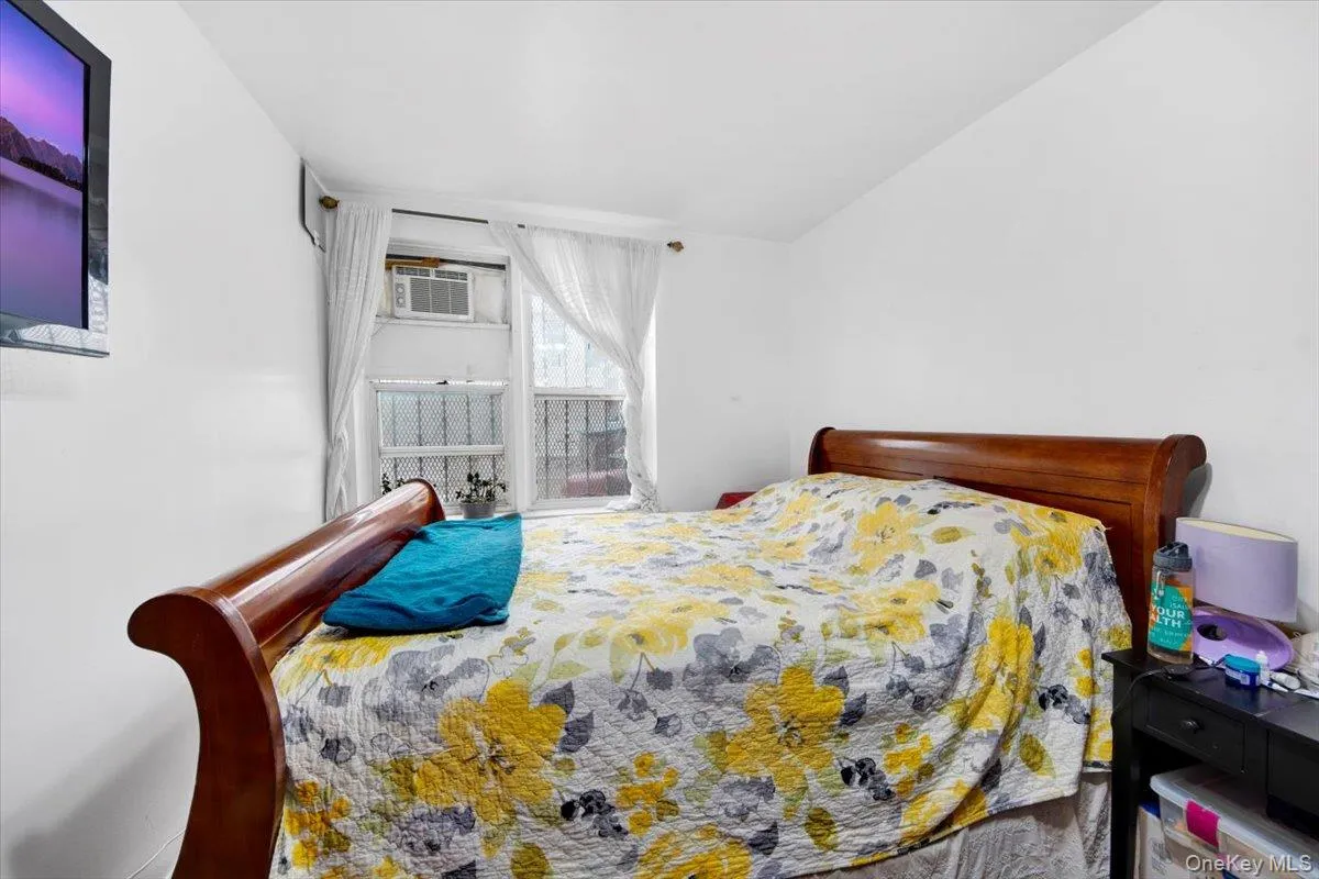 2630 Kingsbridge Terrace, New York, NY, 3 Bedrooms Bedrooms, 7 Rooms Rooms,2 BathroomsBathrooms,Residential Lease,For Rent,Kingsbridge,0,979191 2630 Kingsbridge Terrace, New York, NY, 3 Bedrooms Bedrooms, 7 Rooms Rooms,2 BathroomsBathrooms,Residential Lease,For Rent,Kingsbridge,0,979191
