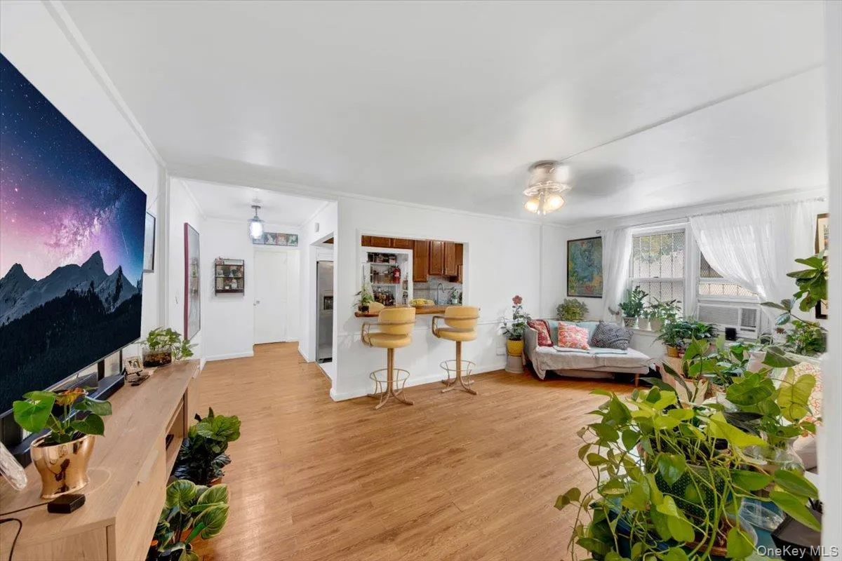 2630 Kingsbridge Terrace, New York, NY, 3 Bedrooms Bedrooms, 7 Rooms Rooms,2 BathroomsBathrooms,Residential Lease,For Rent,Kingsbridge,0,979191 2630 Kingsbridge Terrace, New York, NY, 3 Bedrooms Bedrooms, 7 Rooms Rooms,2 BathroomsBathrooms,Residential Lease,For Rent,Kingsbridge,0,979191