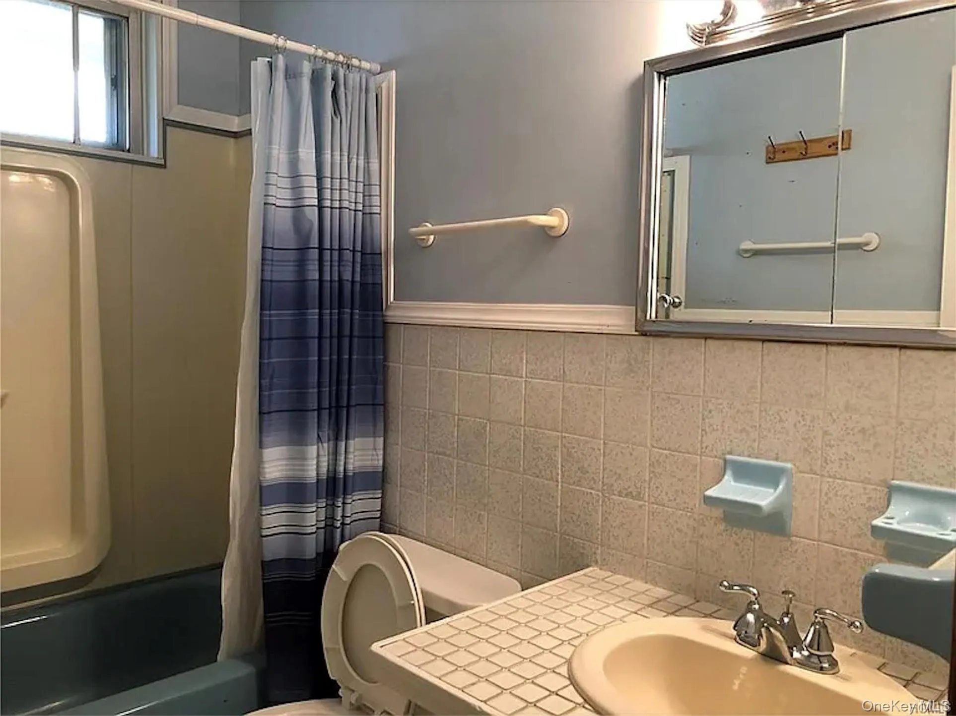 52 Horton Avenue, Middletown, NY, 3 Bedrooms Bedrooms, 6 Rooms Rooms,2 BathroomsBathrooms,Residential Lease,For Rent,Horton,0,979192 52 Horton Avenue, Middletown, NY, 3 Bedrooms Bedrooms, 6 Rooms Rooms,2 BathroomsBathrooms,Residential Lease,For Rent,Horton,0,979192