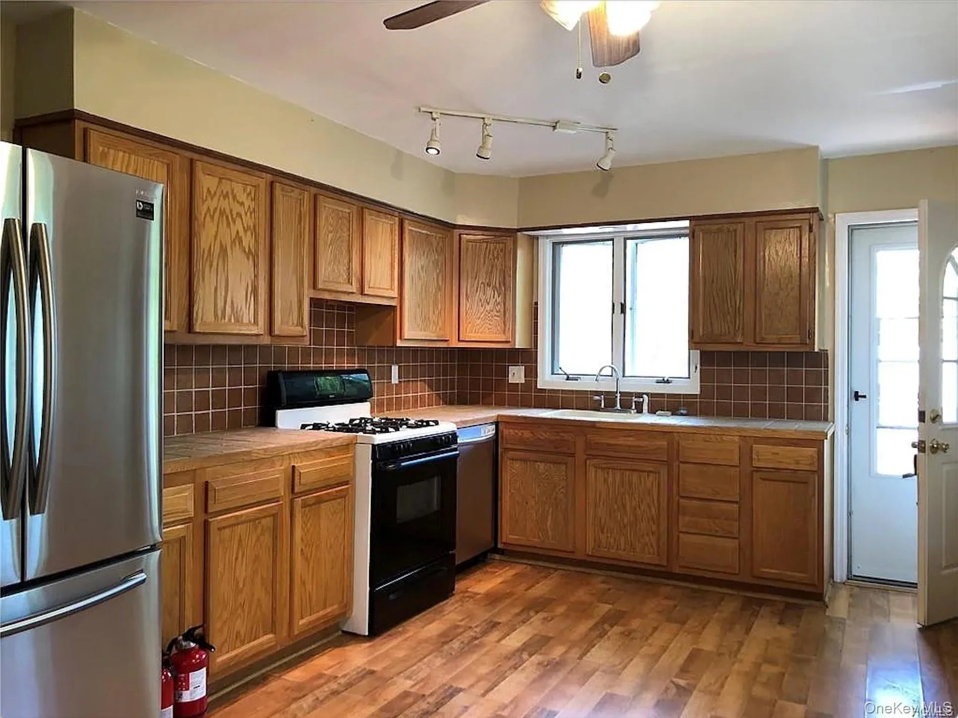 52 Horton Avenue, Middletown, NY, 3 Bedrooms Bedrooms, 6 Rooms Rooms,2 BathroomsBathrooms,Residential Lease,For Rent,Horton,0,979192 52 Horton Avenue, Middletown, NY, 3 Bedrooms Bedrooms, 6 Rooms Rooms,2 BathroomsBathrooms,Residential Lease,For Rent,Horton,0,979192