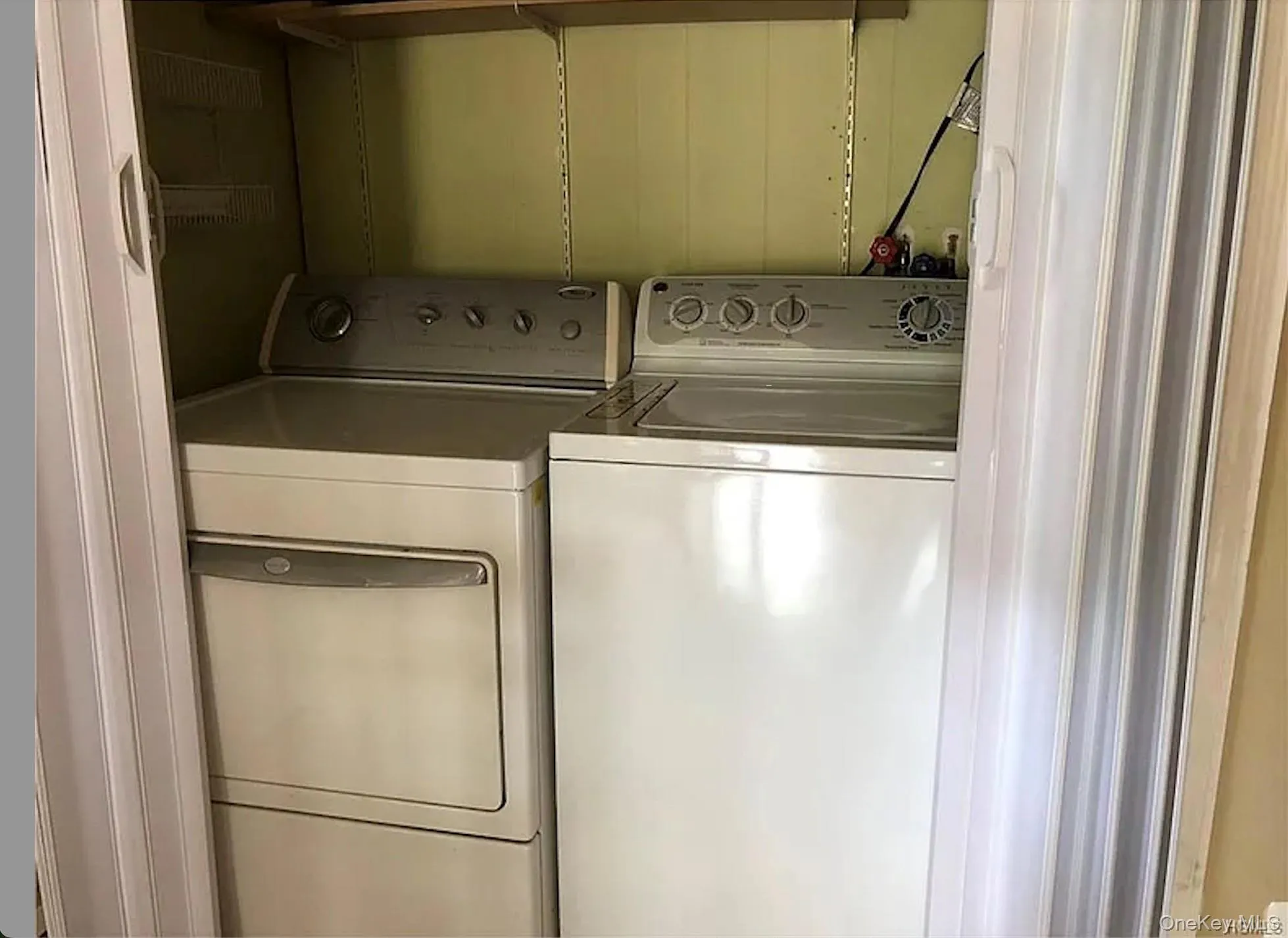 52 Horton Avenue, Middletown, NY, 3 Bedrooms Bedrooms, 6 Rooms Rooms,2 BathroomsBathrooms,Residential Lease,For Rent,Horton,0,979192 52 Horton Avenue, Middletown, NY, 3 Bedrooms Bedrooms, 6 Rooms Rooms,2 BathroomsBathrooms,Residential Lease,For Rent,Horton,0,979192