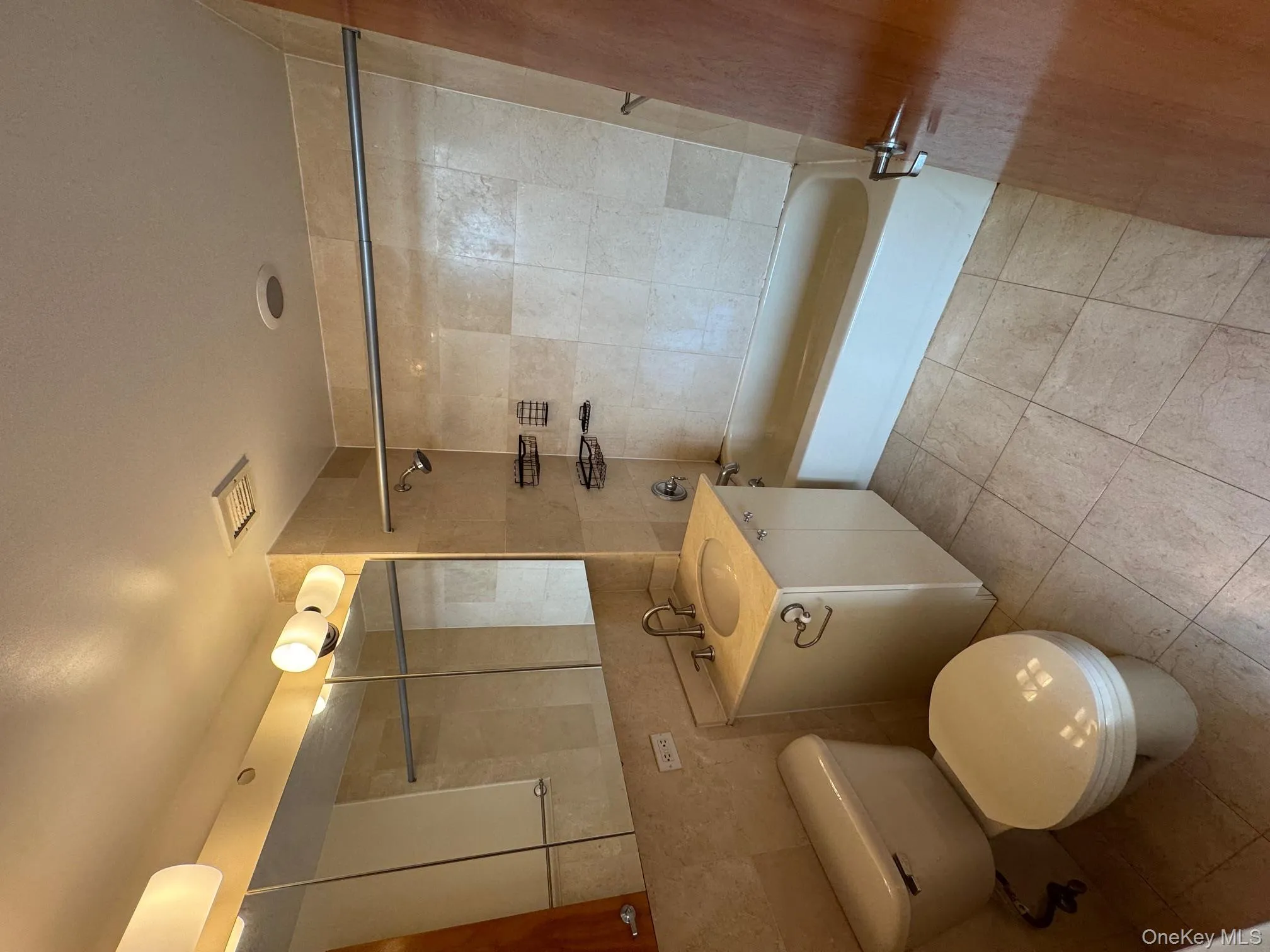 116-24 Grosvenor, New York, NY, 2 Bedrooms Bedrooms, 5 Rooms Rooms,2 BathroomsBathrooms,Residential Lease,For Rent,Grosvenor,0,979200 116-24 Grosvenor, New York, NY, 2 Bedrooms Bedrooms, 5 Rooms Rooms,2 BathroomsBathrooms,Residential Lease,For Rent,Grosvenor,0,979200