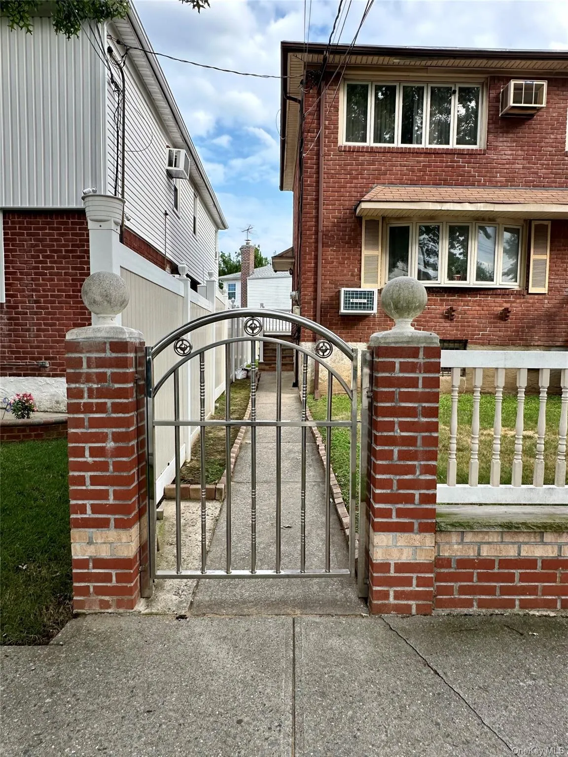 141- 33 255th Street, New York, NY, 3 Bedrooms Bedrooms, 6 Rooms Rooms,1 BathroomBathrooms,Residential Lease,For Rent,255th,0,979202 141- 33 255th Street, New York, NY, 3 Bedrooms Bedrooms, 6 Rooms Rooms,1 BathroomBathrooms,Residential Lease,For Rent,255th,0,979202