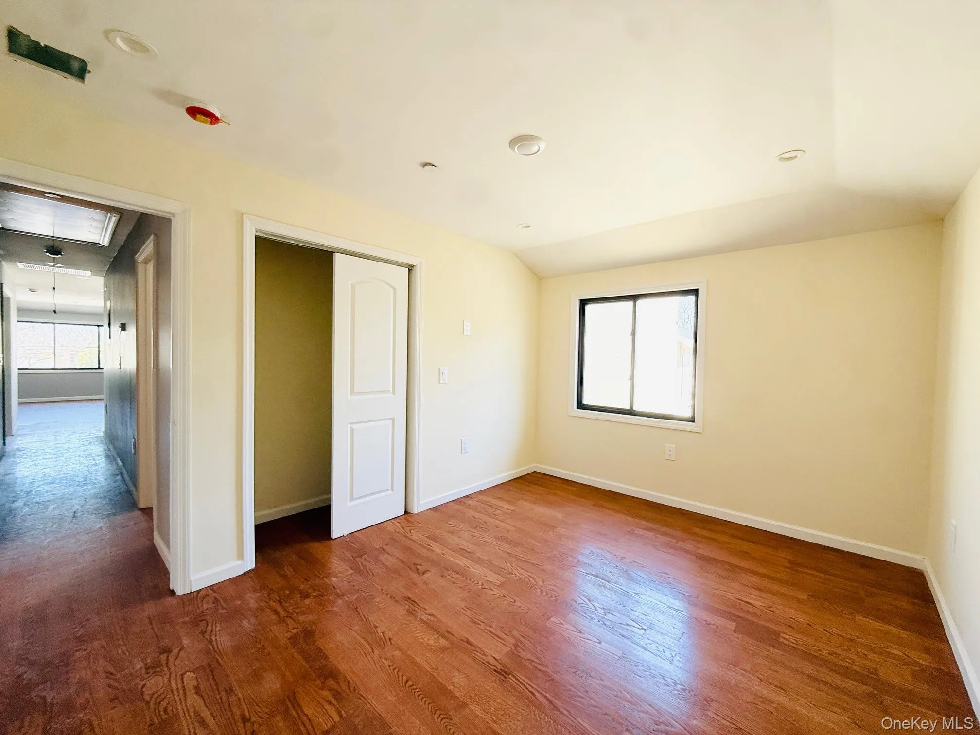 13918 Lakewood Avenue, New York, NY, 3 Bedrooms Bedrooms, 6 Rooms Rooms,2 BathroomsBathrooms,Residential Lease,For Rent,Lakewood,0,979211 13918 Lakewood Avenue, New York, NY, 3 Bedrooms Bedrooms, 6 Rooms Rooms,2 BathroomsBathrooms,Residential Lease,For Rent,Lakewood,0,979211