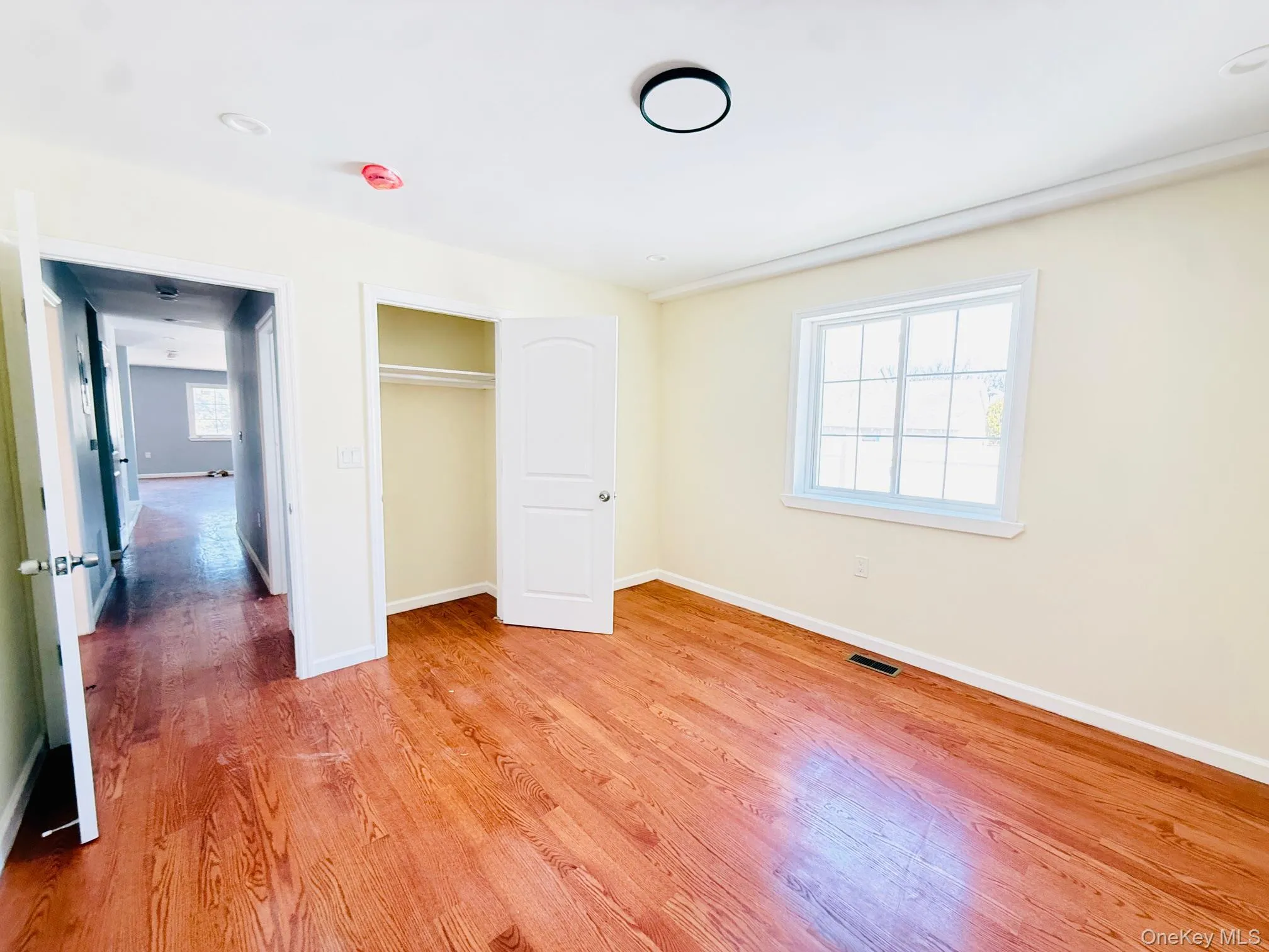 13920 Lakewood Avenue, New York, NY, 3 Bedrooms Bedrooms, 6 Rooms Rooms,2 BathroomsBathrooms,Residential Lease,For Rent,Lakewood,0,979216 13920 Lakewood Avenue, New York, NY, 3 Bedrooms Bedrooms, 6 Rooms Rooms,2 BathroomsBathrooms,Residential Lease,For Rent,Lakewood,0,979216