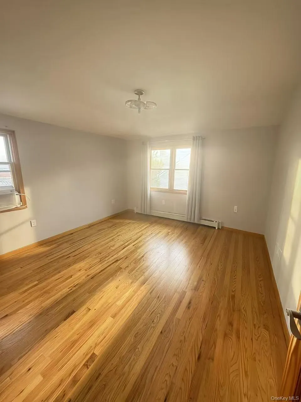 6467 229th Street, New York, NY, 3 Bedrooms Bedrooms, 8 Rooms Rooms,2 BathroomsBathrooms,Residential Lease,For Rent,229th,0,979238 6467 229th Street, New York, NY, 3 Bedrooms Bedrooms, 8 Rooms Rooms,2 BathroomsBathrooms,Residential Lease,For Rent,229th,0,979238