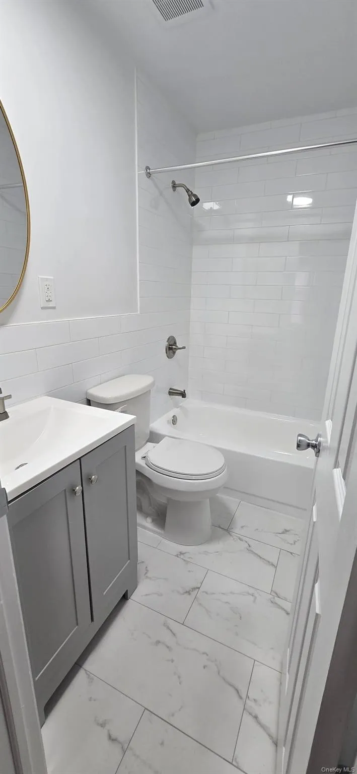 60 184th Street, New York, NY, 2 Bedrooms Bedrooms, 4 Rooms Rooms,1 BathroomBathrooms,Residential Lease,For Rent,184th,0,979245 60 184th Street, New York, NY, 2 Bedrooms Bedrooms, 4 Rooms Rooms,1 BathroomBathrooms,Residential Lease,For Rent,184th,0,979245