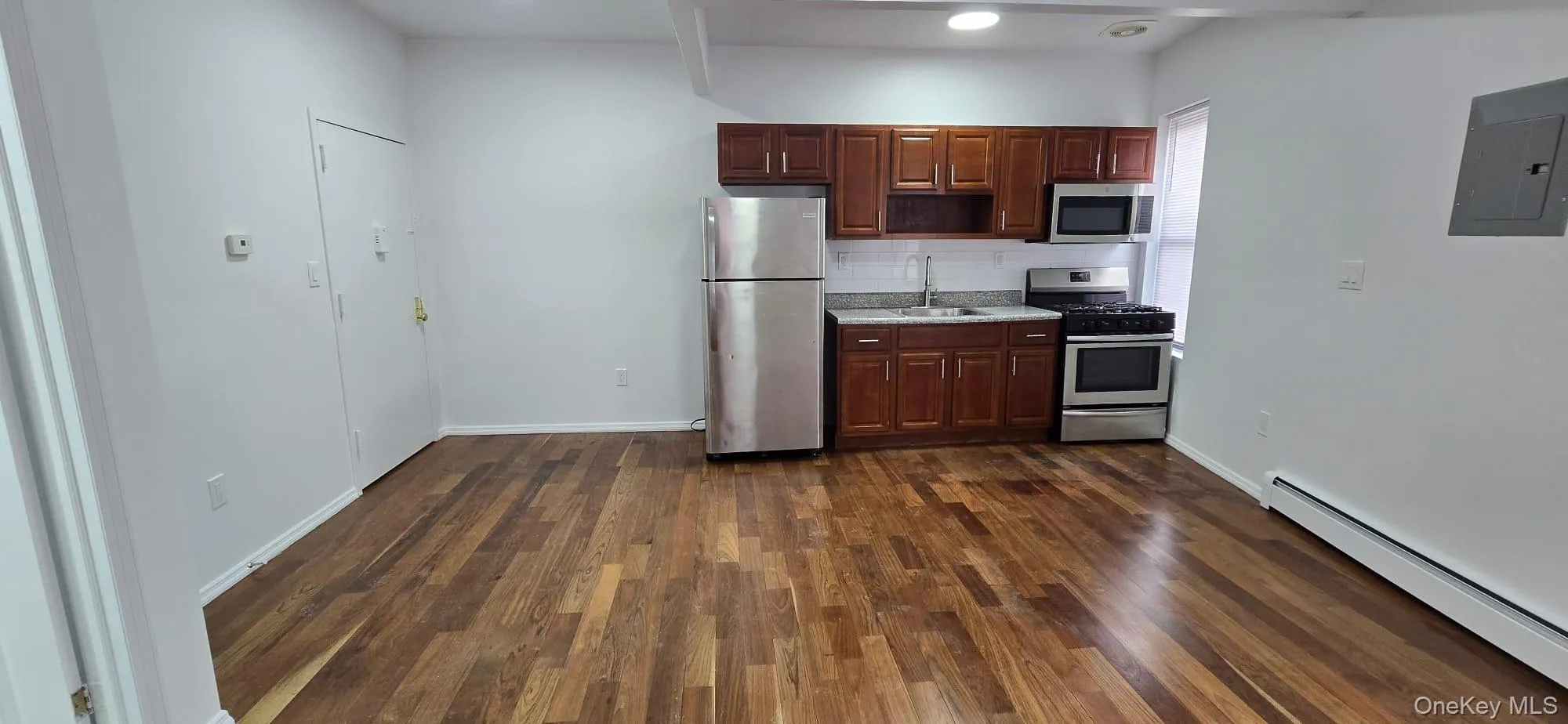 60 184th Street, New York, NY, 2 Bedrooms Bedrooms, 4 Rooms Rooms,1 BathroomBathrooms,Residential Lease,For Rent,184th,0,979245 60 184th Street, New York, NY, 2 Bedrooms Bedrooms, 4 Rooms Rooms,1 BathroomBathrooms,Residential Lease,For Rent,184th,0,979245