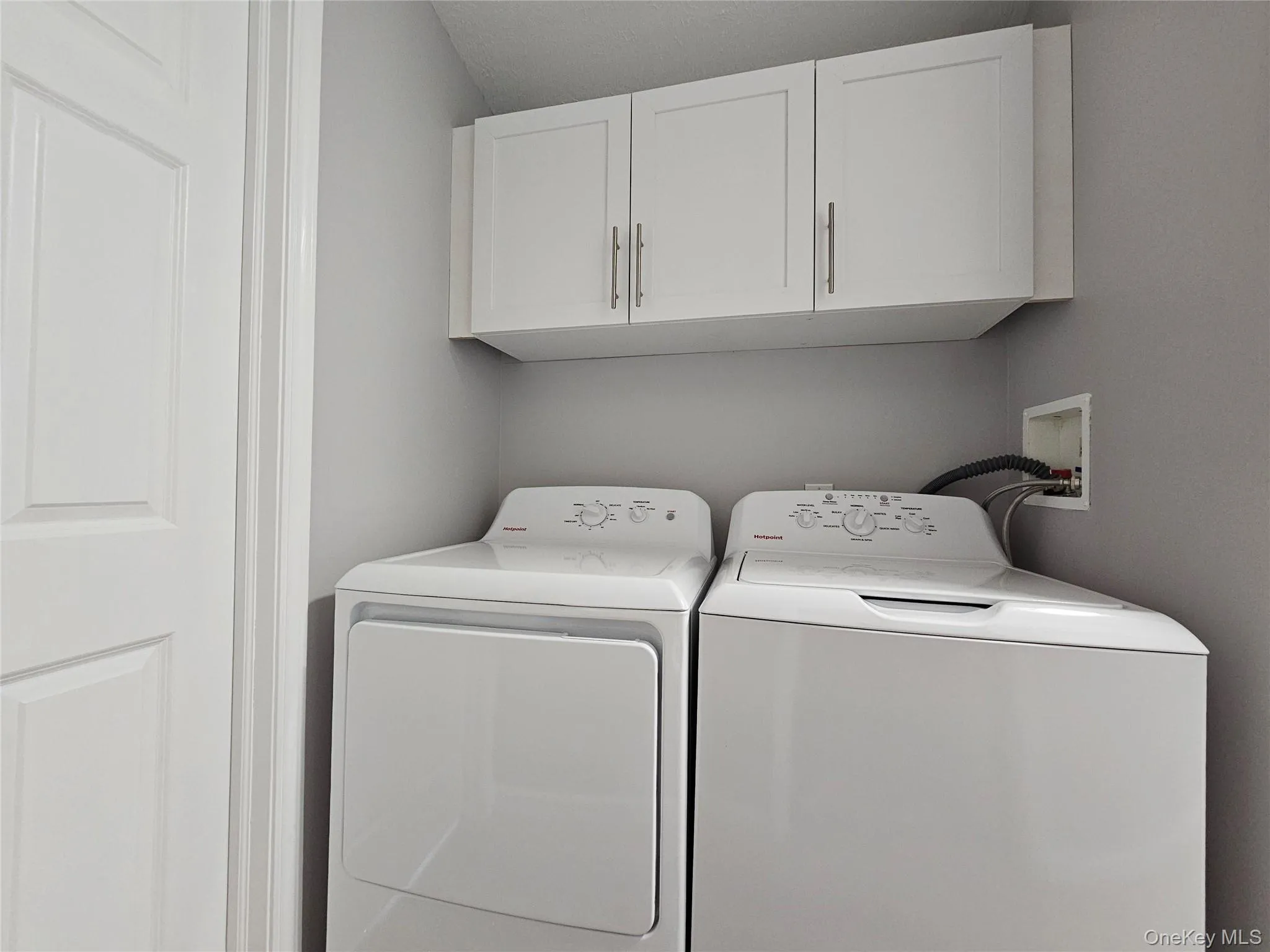 334 Fair Oaks Road, Middletown, NY, 2 Bedrooms Bedrooms, 5 Rooms Rooms,1 BathroomBathrooms,Residential Lease,For Rent,Fair Oaks,0,979251 334 Fair Oaks Road, Middletown, NY, 2 Bedrooms Bedrooms, 5 Rooms Rooms,1 BathroomBathrooms,Residential Lease,For Rent,Fair Oaks,0,979251