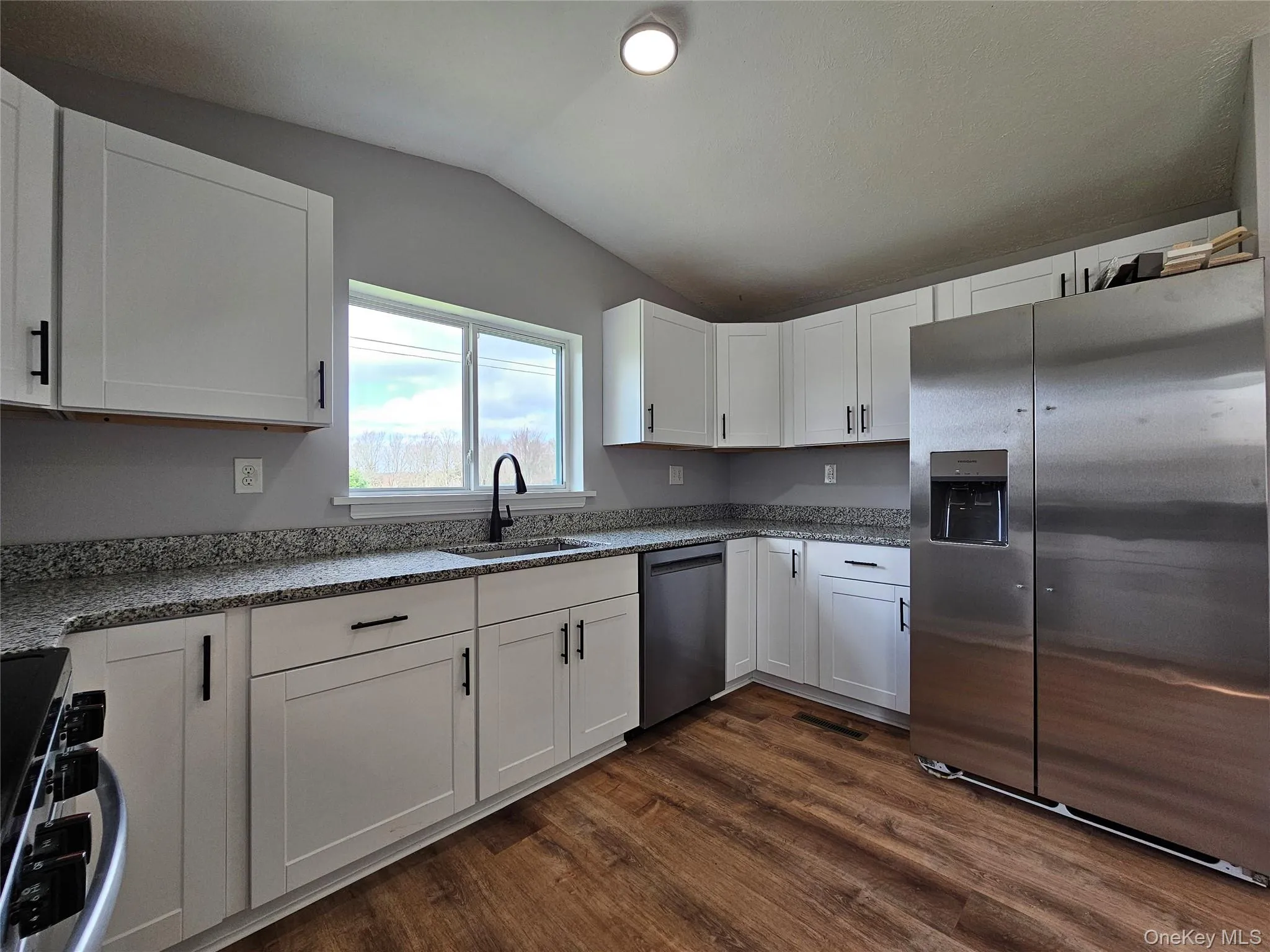 334 Fair Oaks Road, Middletown, NY, 2 Bedrooms Bedrooms, 5 Rooms Rooms,1 BathroomBathrooms,Residential Lease,For Rent,Fair Oaks,0,979251 334 Fair Oaks Road, Middletown, NY, 2 Bedrooms Bedrooms, 5 Rooms Rooms,1 BathroomBathrooms,Residential Lease,For Rent,Fair Oaks,0,979251