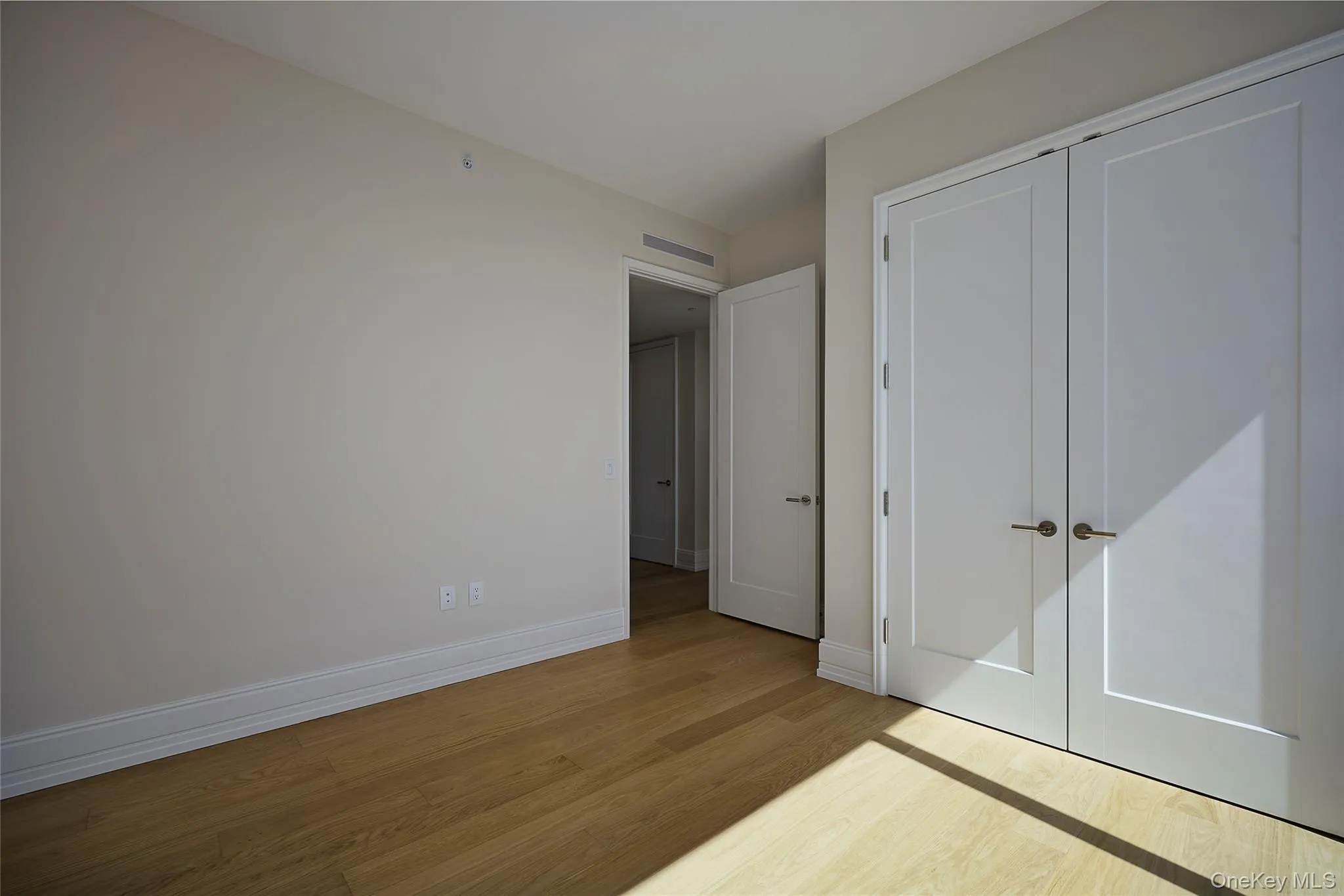 4 Lighthouse Landing, Mount Pleasant, NY, 3 Bedrooms Bedrooms, 5 Rooms Rooms,2 BathroomsBathrooms,Residential Sale,For Rent,Lighthouse,0,979271 4 Lighthouse Landing, Mount Pleasant, NY, 3 Bedrooms Bedrooms, 5 Rooms Rooms,2 BathroomsBathrooms,Residential Sale,For Rent,Lighthouse,0,979271