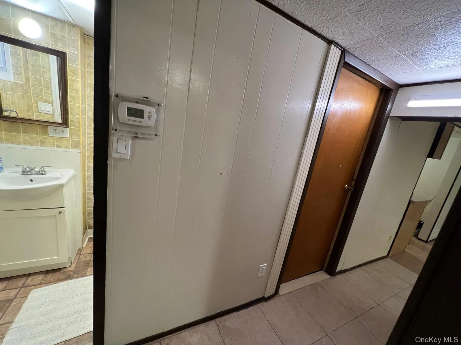 1267 Nelson Street, Hempstead, NY, 3 Bedrooms Bedrooms, 5 Rooms Rooms,2 BathroomsBathrooms,Residential,For Rent,Nelson,0,979292 1267 Nelson Street, Hempstead, NY, 3 Bedrooms Bedrooms, 5 Rooms Rooms,2 BathroomsBathrooms,Residential,For Rent,Nelson,0,979292