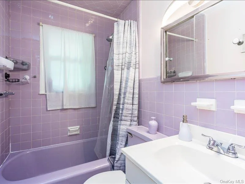 1267 Nelson Street, Hempstead, NY, 3 Bedrooms Bedrooms, 5 Rooms Rooms,2 BathroomsBathrooms,Residential,For Rent,Nelson,0,979292 1267 Nelson Street, Hempstead, NY, 3 Bedrooms Bedrooms, 5 Rooms Rooms,2 BathroomsBathrooms,Residential,For Rent,Nelson,0,979292