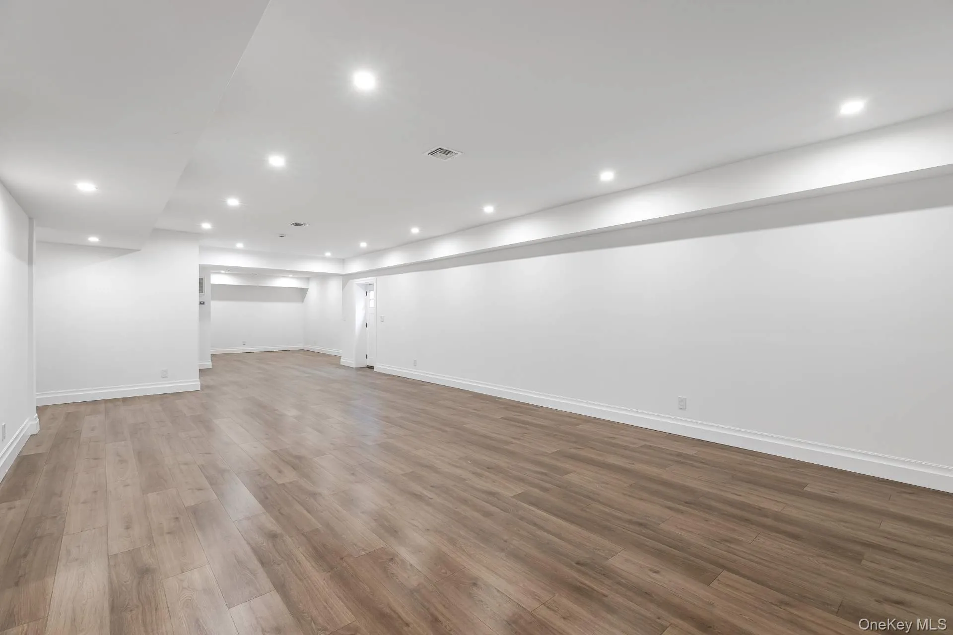1355 Little Peconic Bay Road, Southold, NY, 6 Bedrooms Bedrooms, 16 Rooms Rooms,6 BathroomsBathrooms,Residential,For Rent,Little Peconic Bay,0,KEY979297 1355 Little Peconic Bay Road, Southold, NY, 6 Bedrooms Bedrooms, 16 Rooms Rooms,6 BathroomsBathrooms,Residential,For Rent,Little Peconic Bay,0,KEY979297