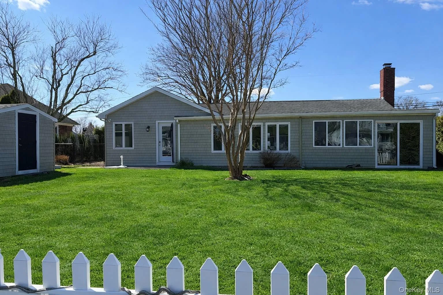 21 Tarpon Road, Southampton, NY, 3 Bedrooms Bedrooms, 7 Rooms Rooms,2 BathroomsBathrooms,Residential,For Rent,Tarpon,0,979302 21 Tarpon Road, Southampton, NY, 3 Bedrooms Bedrooms, 7 Rooms Rooms,2 BathroomsBathrooms,Residential,For Rent,Tarpon,0,979302