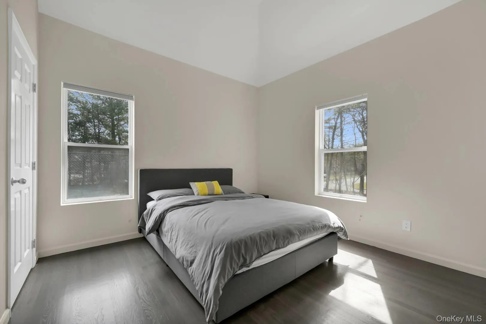 26 Lakeside Lane, Southampton, NY, 5 Bedrooms Bedrooms, 9 Rooms Rooms,4 BathroomsBathrooms,Residential Lease,For Rent,Lakeside,0,979321 26 Lakeside Lane, Southampton, NY, 5 Bedrooms Bedrooms, 9 Rooms Rooms,4 BathroomsBathrooms,Residential Lease,For Rent,Lakeside,0,979321