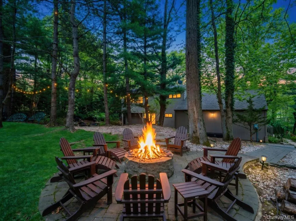1 Audubon Gate, Brookhaven, NY, 3 Bedrooms Bedrooms, 12 Rooms Rooms,3 BathroomsBathrooms,Residential,For Rent,Audubon Gate,0,979324 1 Audubon Gate, Brookhaven, NY, 3 Bedrooms Bedrooms, 12 Rooms Rooms,3 BathroomsBathrooms,Residential,For Rent,Audubon Gate,0,979324