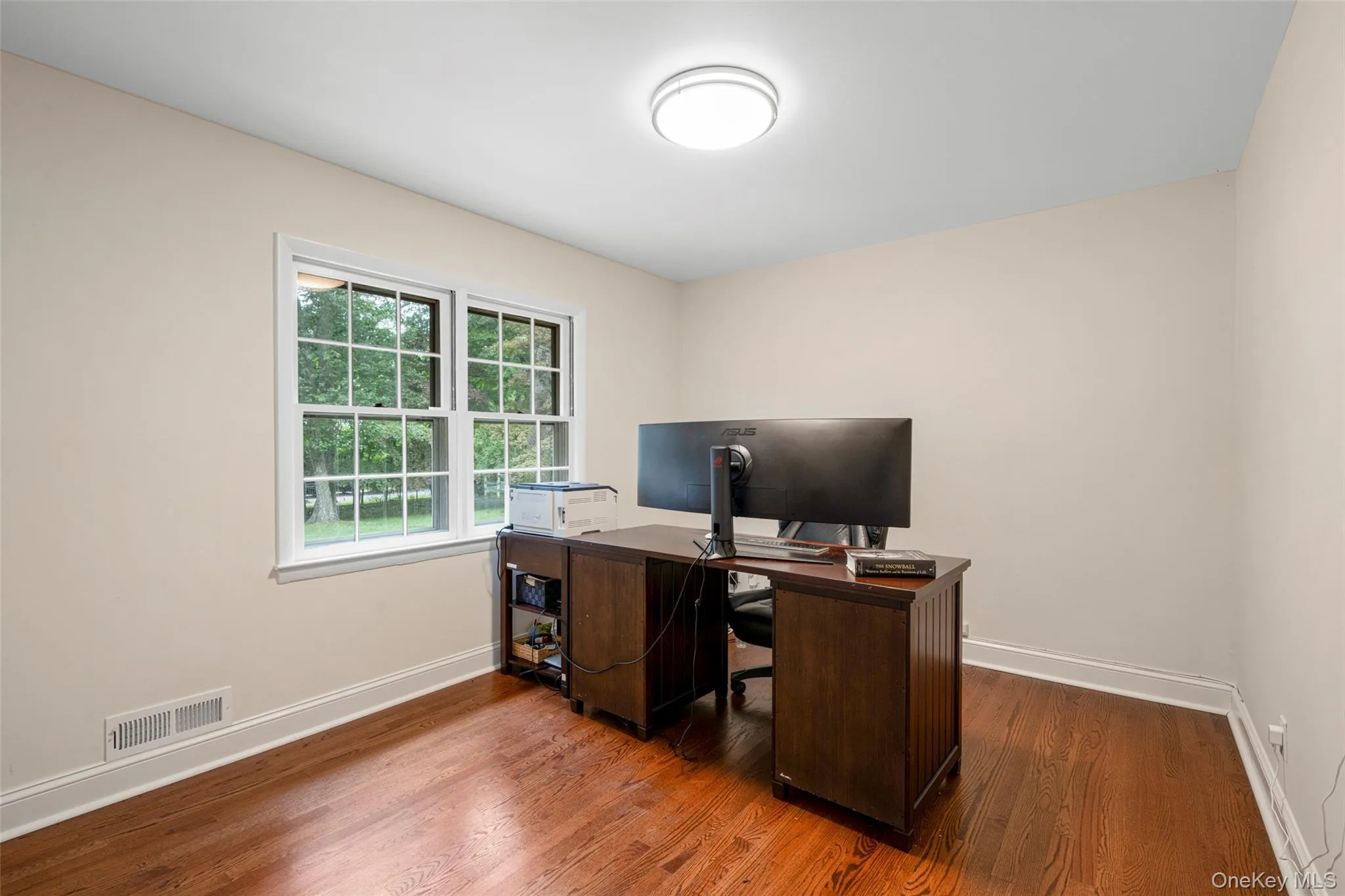 First floor study (or bedroom) offers great flexibility. First floor study (or bedroom) offers great flexibility.