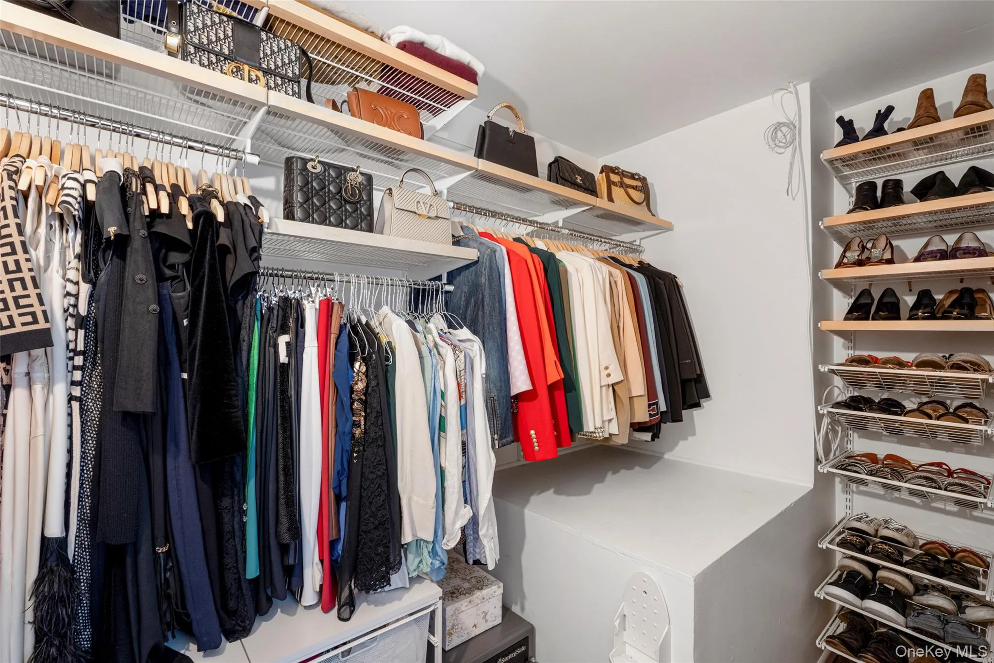 Walk-in closet. Walk-in closet.