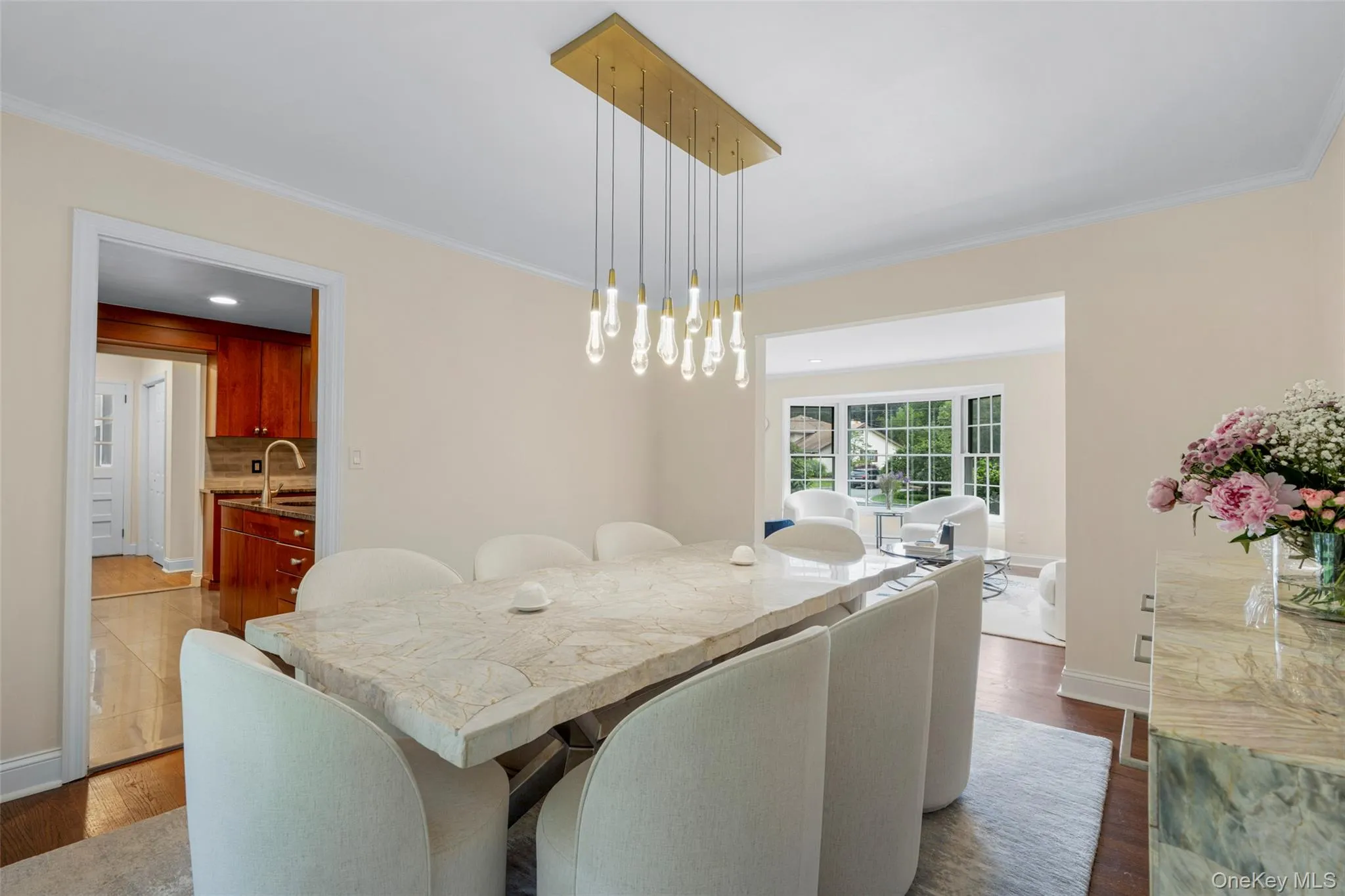 Formal Dining Room with easy access to the Kitchen, perfect for entertaining. Formal Dining Room with easy access to the Kitchen, perfect for entertaining.