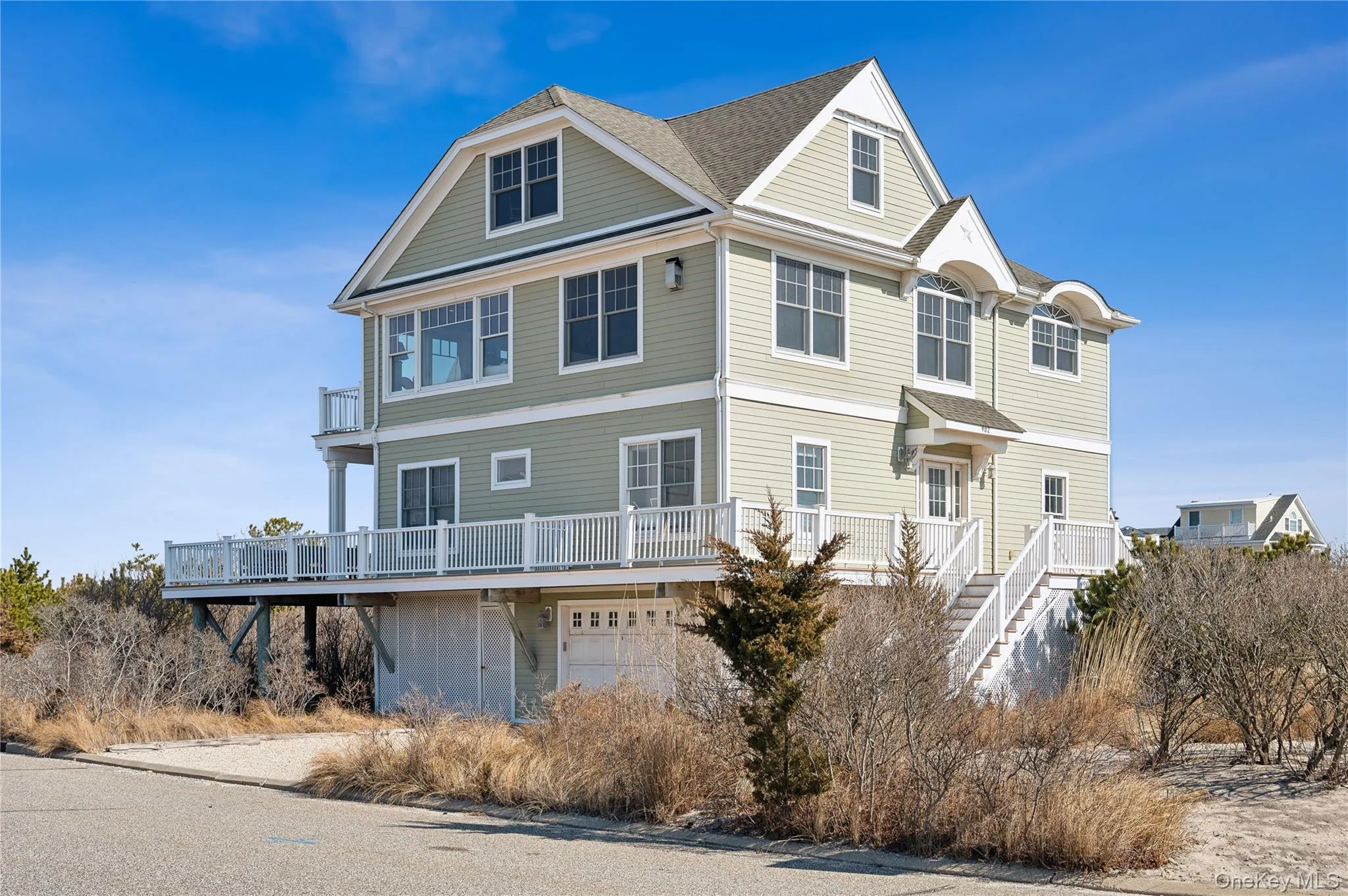 902 Dune Road, Southampton, NY, 5 Bedrooms Bedrooms, 9 Rooms Rooms,3 BathroomsBathrooms,Residential Lease,For Rent,Dune,0,979361 902 Dune Road, Southampton, NY, 5 Bedrooms Bedrooms, 9 Rooms Rooms,3 BathroomsBathrooms,Residential Lease,For Rent,Dune,0,979361