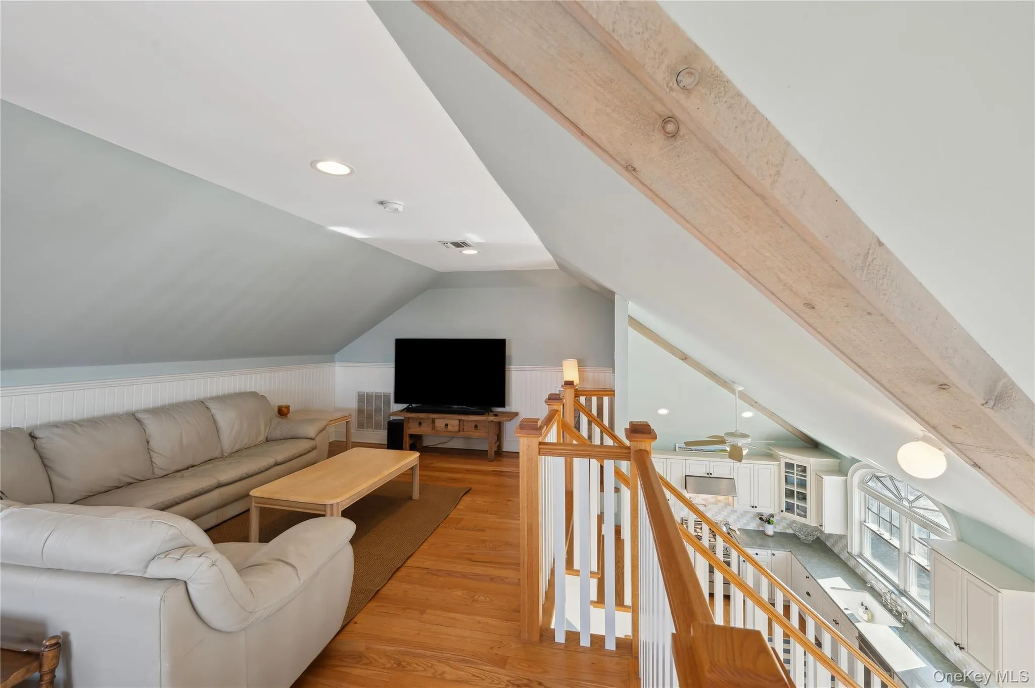 902 Dune Road, Southampton, NY, 5 Bedrooms Bedrooms, 9 Rooms Rooms,3 BathroomsBathrooms,Residential Lease,For Rent,Dune,0,979361 902 Dune Road, Southampton, NY, 5 Bedrooms Bedrooms, 9 Rooms Rooms,3 BathroomsBathrooms,Residential Lease,For Rent,Dune,0,979361