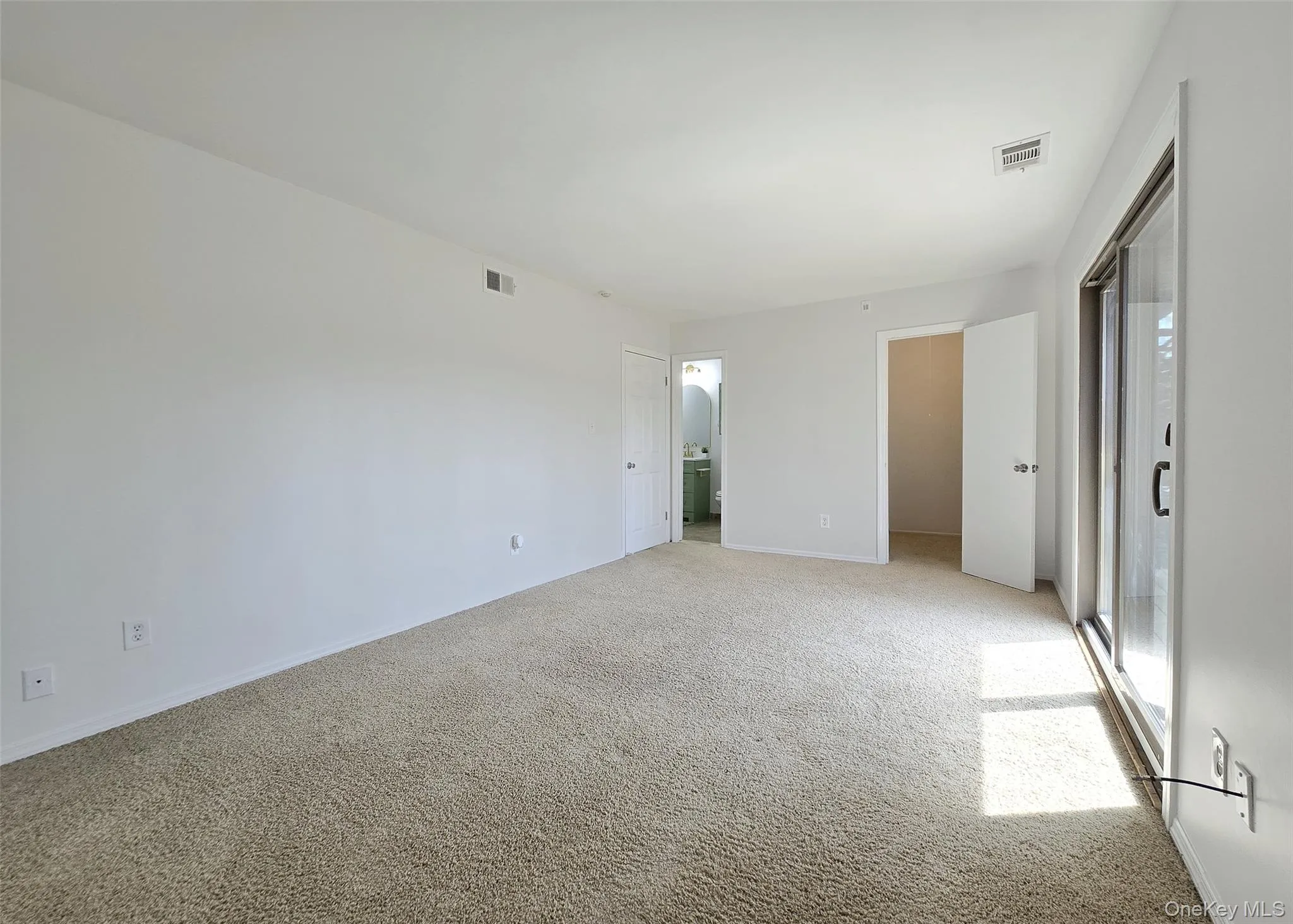 86 Bailey Court, Brookhaven, NY, 1 Bedroom Bedrooms, 4 Rooms Rooms,1 BathroomBathrooms,Residential,For Rent,Bailey,0,979370 86 Bailey Court, Brookhaven, NY, 1 Bedroom Bedrooms, 4 Rooms Rooms,1 BathroomBathrooms,Residential,For Rent,Bailey,0,979370