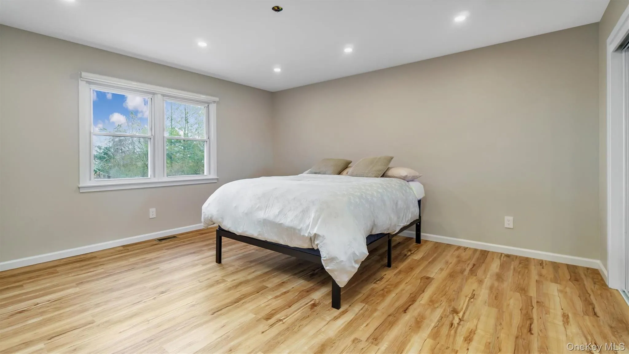 120 Promenade Drive, Riverhead, NY, 4 Bedrooms Bedrooms, 6 Rooms Rooms,2 BathroomsBathrooms,Residential Lease,For Rent,Promenade,0,979375 120 Promenade Drive, Riverhead, NY, 4 Bedrooms Bedrooms, 6 Rooms Rooms,2 BathroomsBathrooms,Residential Lease,For Rent,Promenade,0,979375