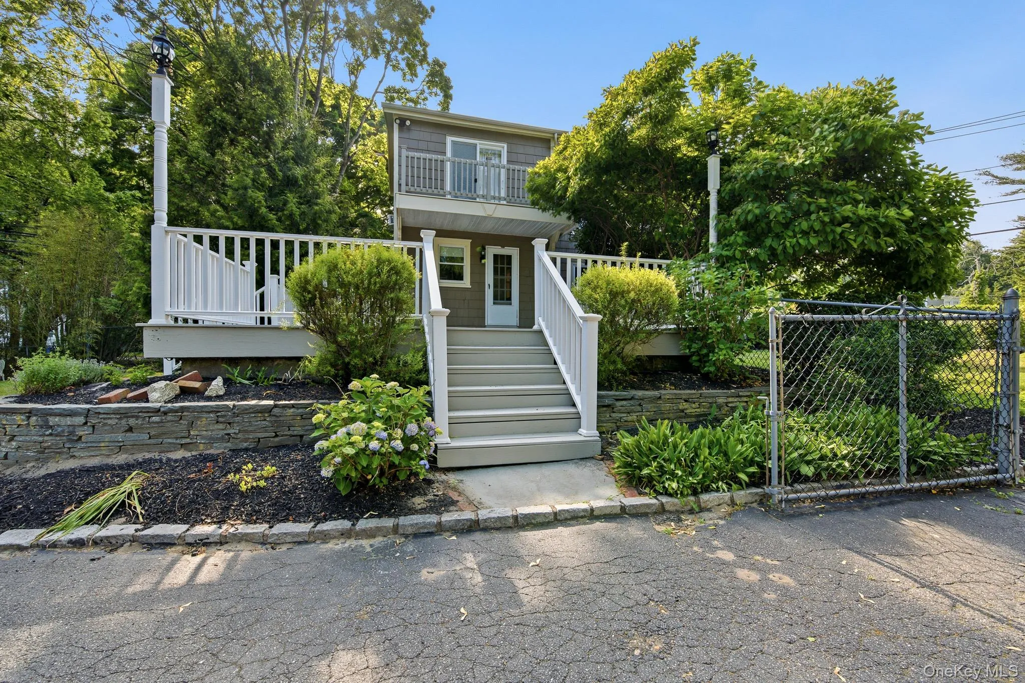 302 Broadway, Brookhaven, NY, 3 Bedrooms Bedrooms, 6 Rooms Rooms,2 BathroomsBathrooms,Residential,For Rent,Broadway,0,979382 302 Broadway, Brookhaven, NY, 3 Bedrooms Bedrooms, 6 Rooms Rooms,2 BathroomsBathrooms,Residential,For Rent,Broadway,0,979382