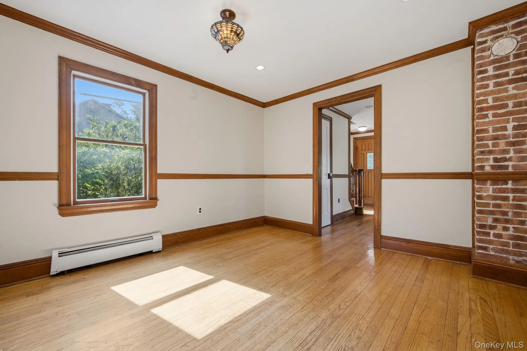 302 Broadway, Brookhaven, NY, 3 Bedrooms Bedrooms, 6 Rooms Rooms,2 BathroomsBathrooms,Residential,For Rent,Broadway,0,979382 302 Broadway, Brookhaven, NY, 3 Bedrooms Bedrooms, 6 Rooms Rooms,2 BathroomsBathrooms,Residential,For Rent,Broadway,0,979382