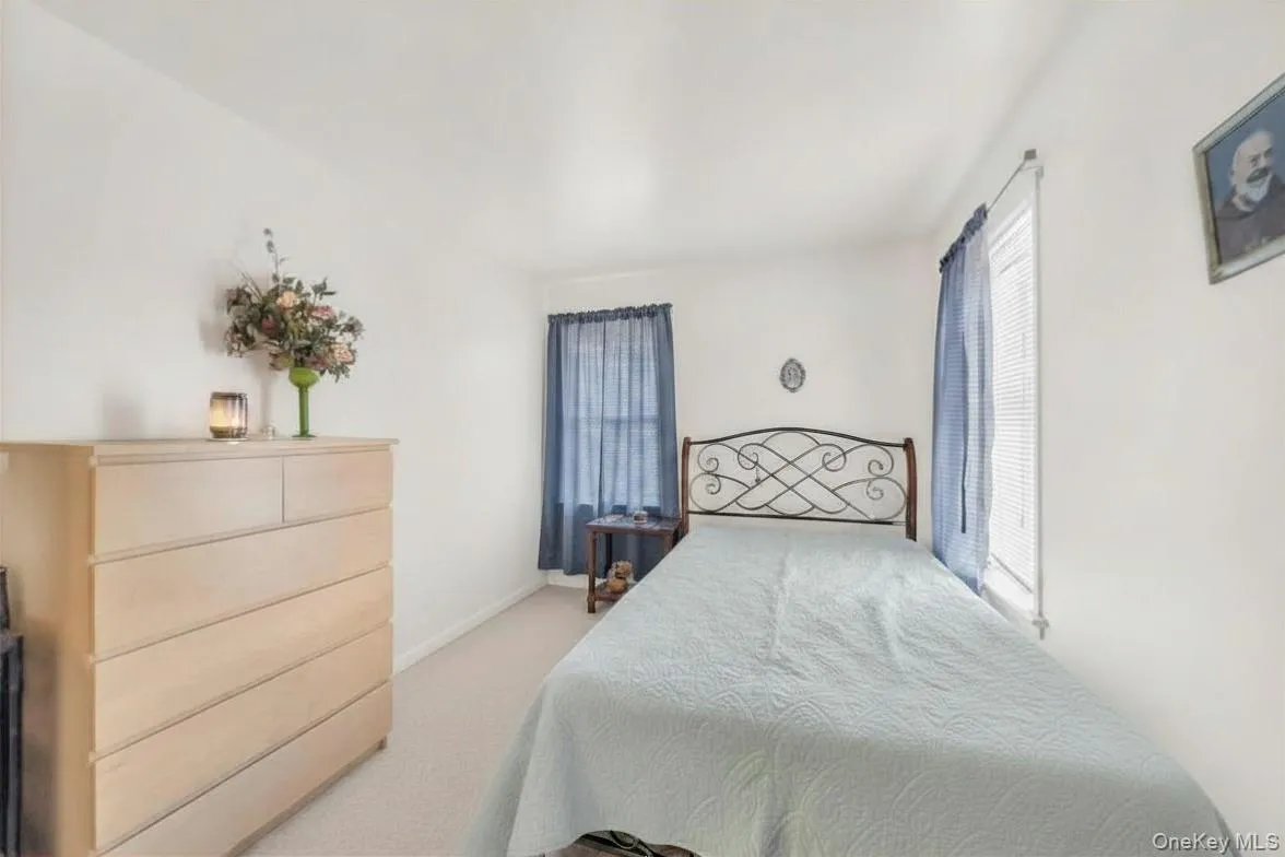 290 Lowndes Avenue, Huntington, NY, 3 Bedrooms Bedrooms, 7 Rooms Rooms,1 BathroomBathrooms,Residential,For Rent,Lowndes,0,979383 290 Lowndes Avenue, Huntington, NY, 3 Bedrooms Bedrooms, 7 Rooms Rooms,1 BathroomBathrooms,Residential,For Rent,Lowndes,0,979383
