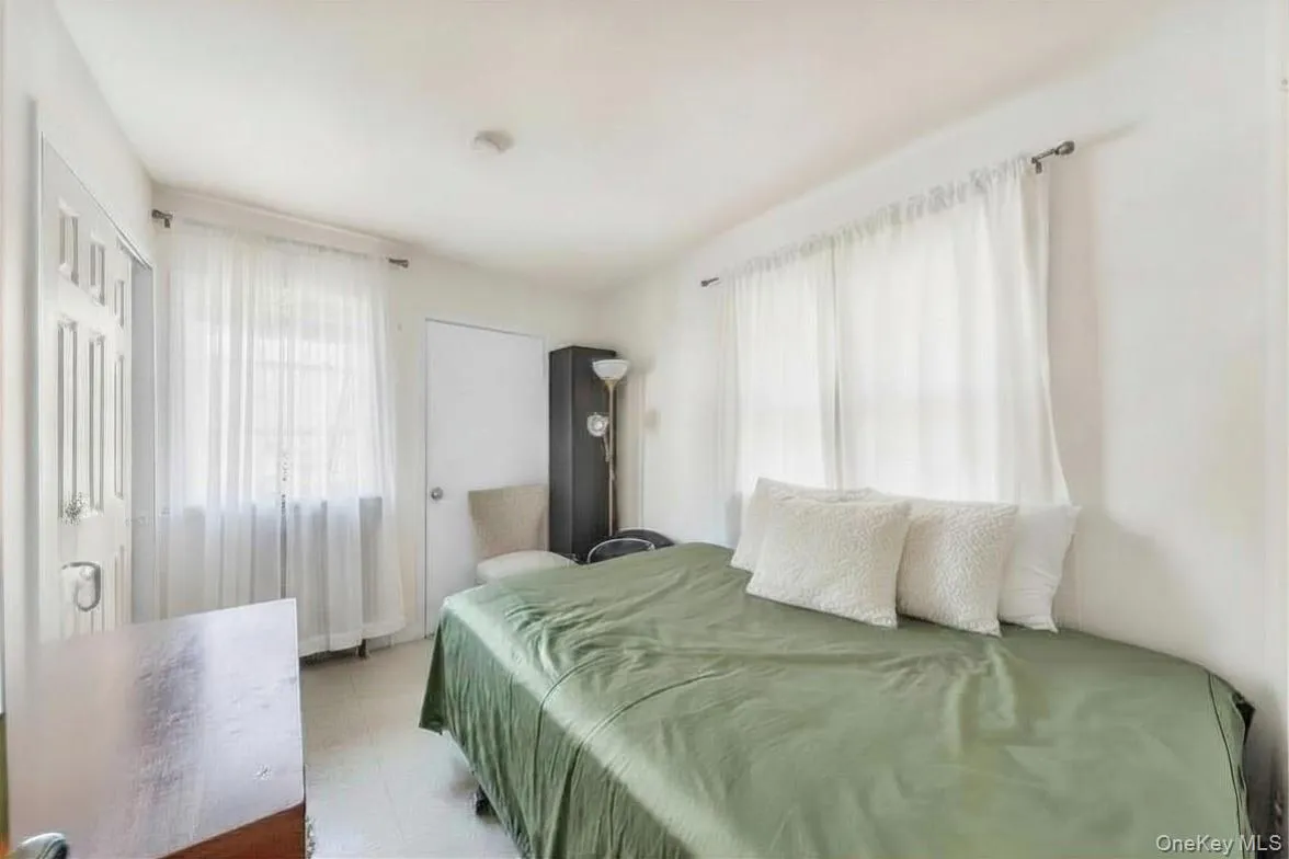 290 Lowndes Avenue, Huntington, NY, 3 Bedrooms Bedrooms, 7 Rooms Rooms,1 BathroomBathrooms,Residential,For Rent,Lowndes,0,979383 290 Lowndes Avenue, Huntington, NY, 3 Bedrooms Bedrooms, 7 Rooms Rooms,1 BathroomBathrooms,Residential,For Rent,Lowndes,0,979383