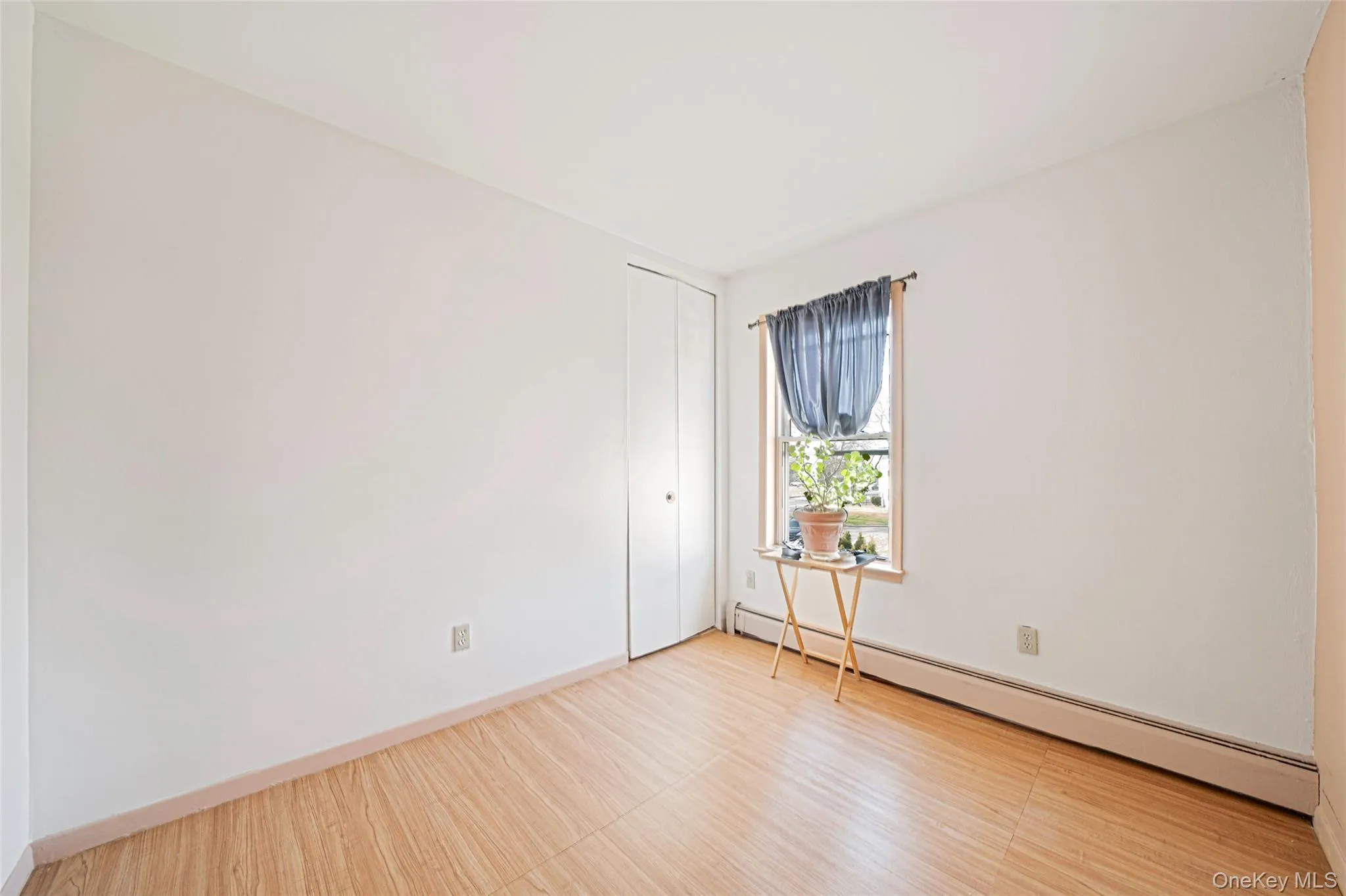 290 Lowndes Avenue, Huntington, NY, 3 Bedrooms Bedrooms, 7 Rooms Rooms,1 BathroomBathrooms,Residential,For Rent,Lowndes,0,979383 290 Lowndes Avenue, Huntington, NY, 3 Bedrooms Bedrooms, 7 Rooms Rooms,1 BathroomBathrooms,Residential,For Rent,Lowndes,0,979383