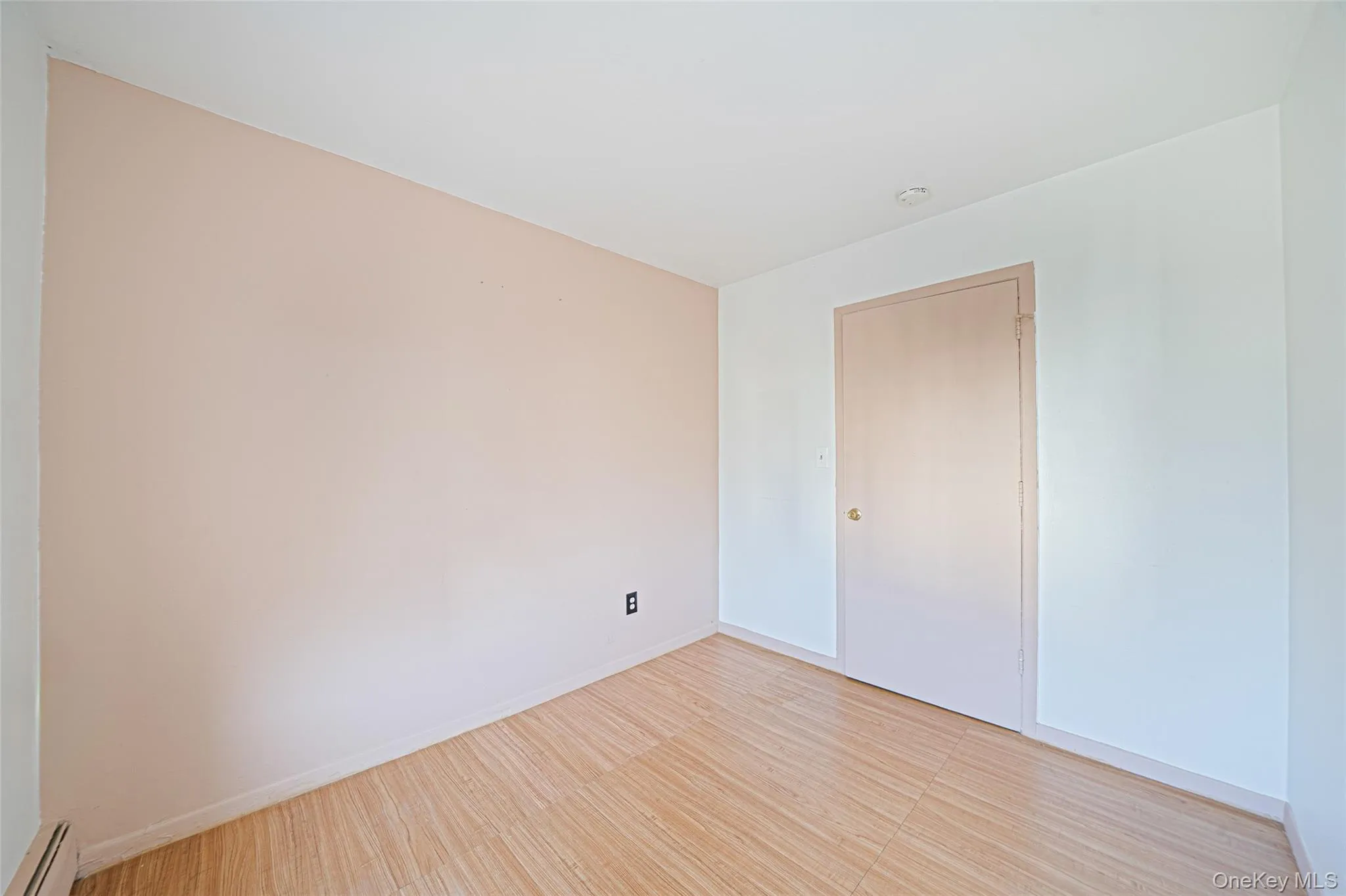 290 Lowndes Avenue, Huntington, NY, 3 Bedrooms Bedrooms, 7 Rooms Rooms,1 BathroomBathrooms,Residential,For Rent,Lowndes,0,979383 290 Lowndes Avenue, Huntington, NY, 3 Bedrooms Bedrooms, 7 Rooms Rooms,1 BathroomBathrooms,Residential,For Rent,Lowndes,0,979383