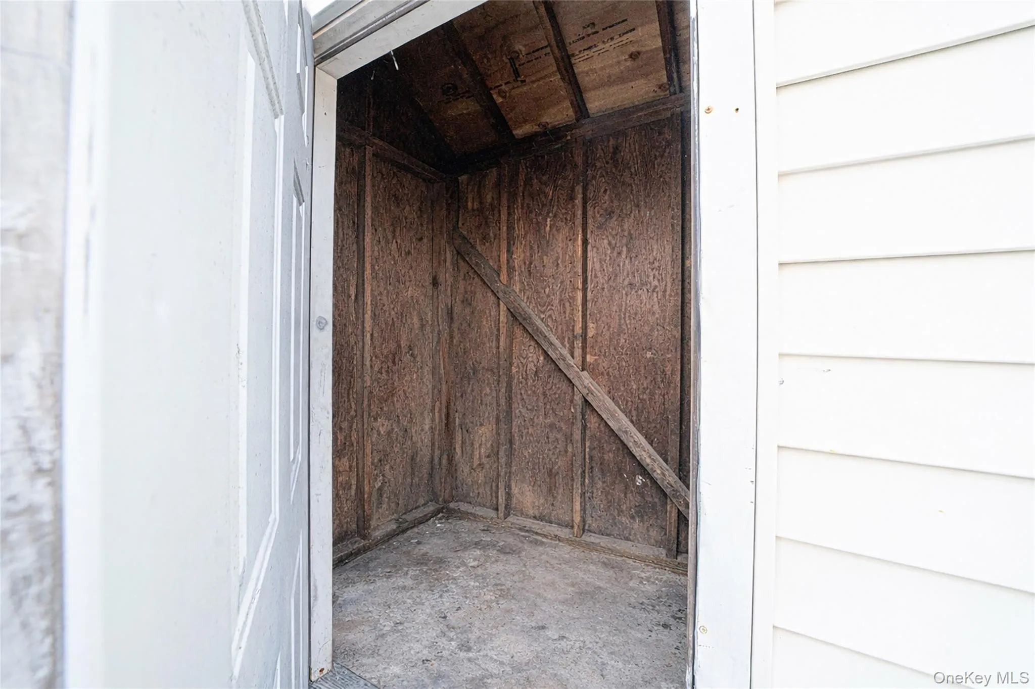 290 Lowndes Avenue, Huntington, NY, 3 Bedrooms Bedrooms, 7 Rooms Rooms,1 BathroomBathrooms,Residential,For Rent,Lowndes,0,979383 290 Lowndes Avenue, Huntington, NY, 3 Bedrooms Bedrooms, 7 Rooms Rooms,1 BathroomBathrooms,Residential,For Rent,Lowndes,0,979383